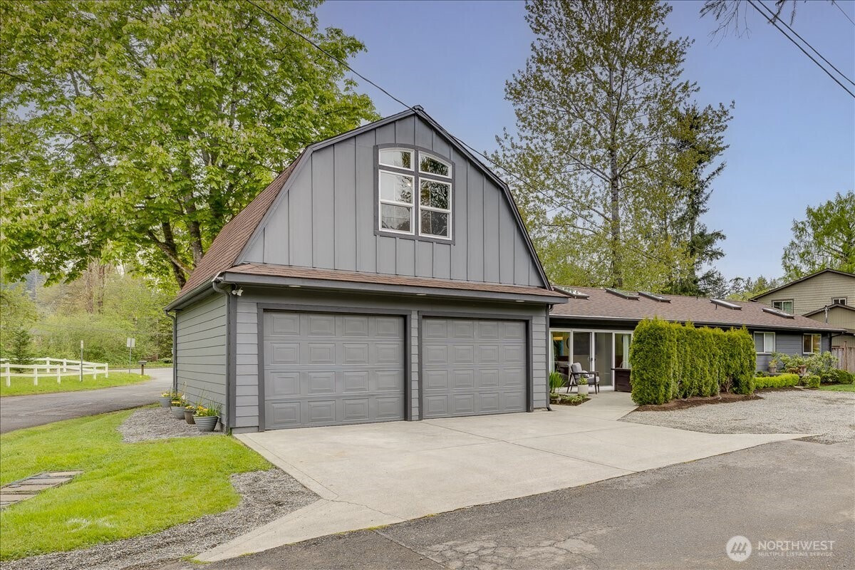 1109 Lewis Lane SE, Issaquah, WA 98027