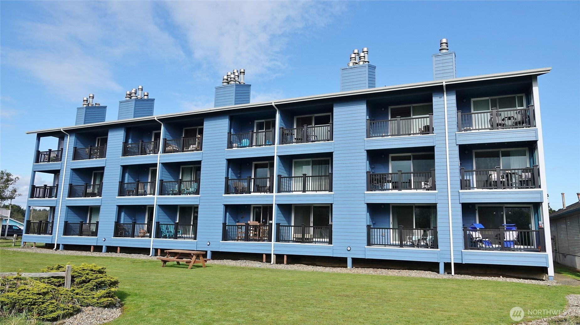 835 Ocean Shores Boulevard NW, Ocean Shores, WA 98569