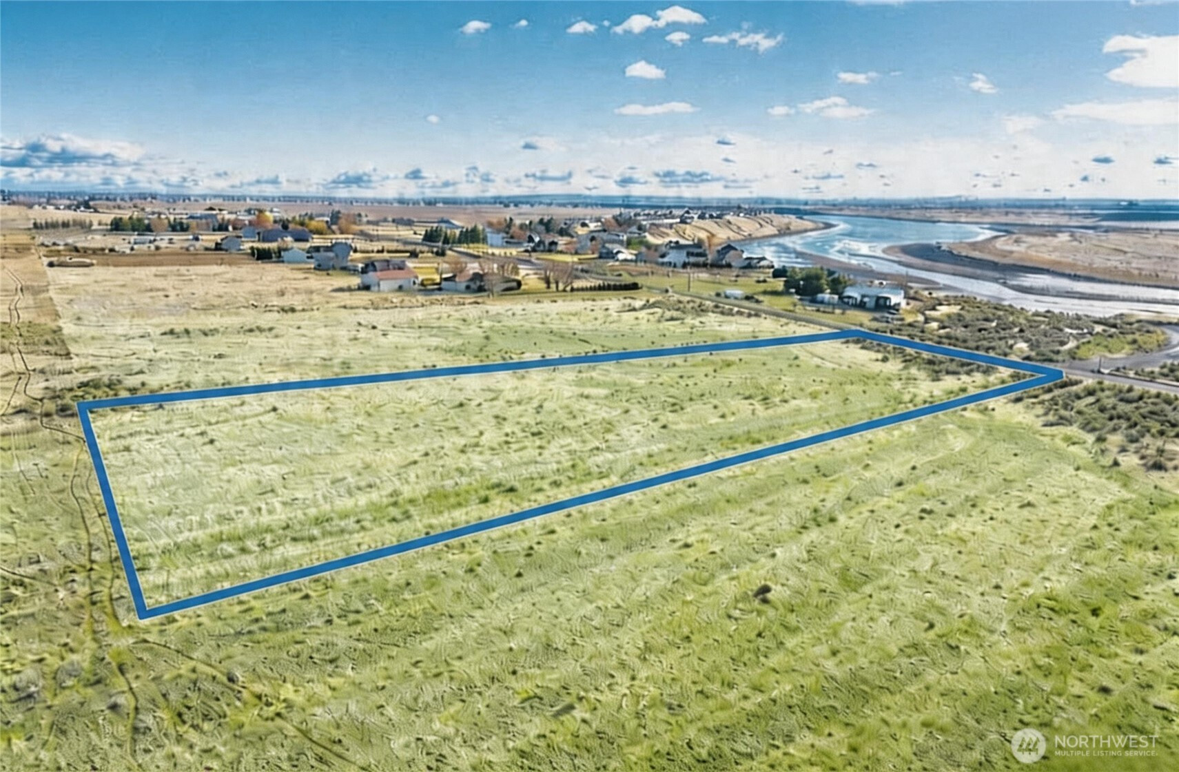 9989 NE Neppel Road, Moses Lake, WA 98837