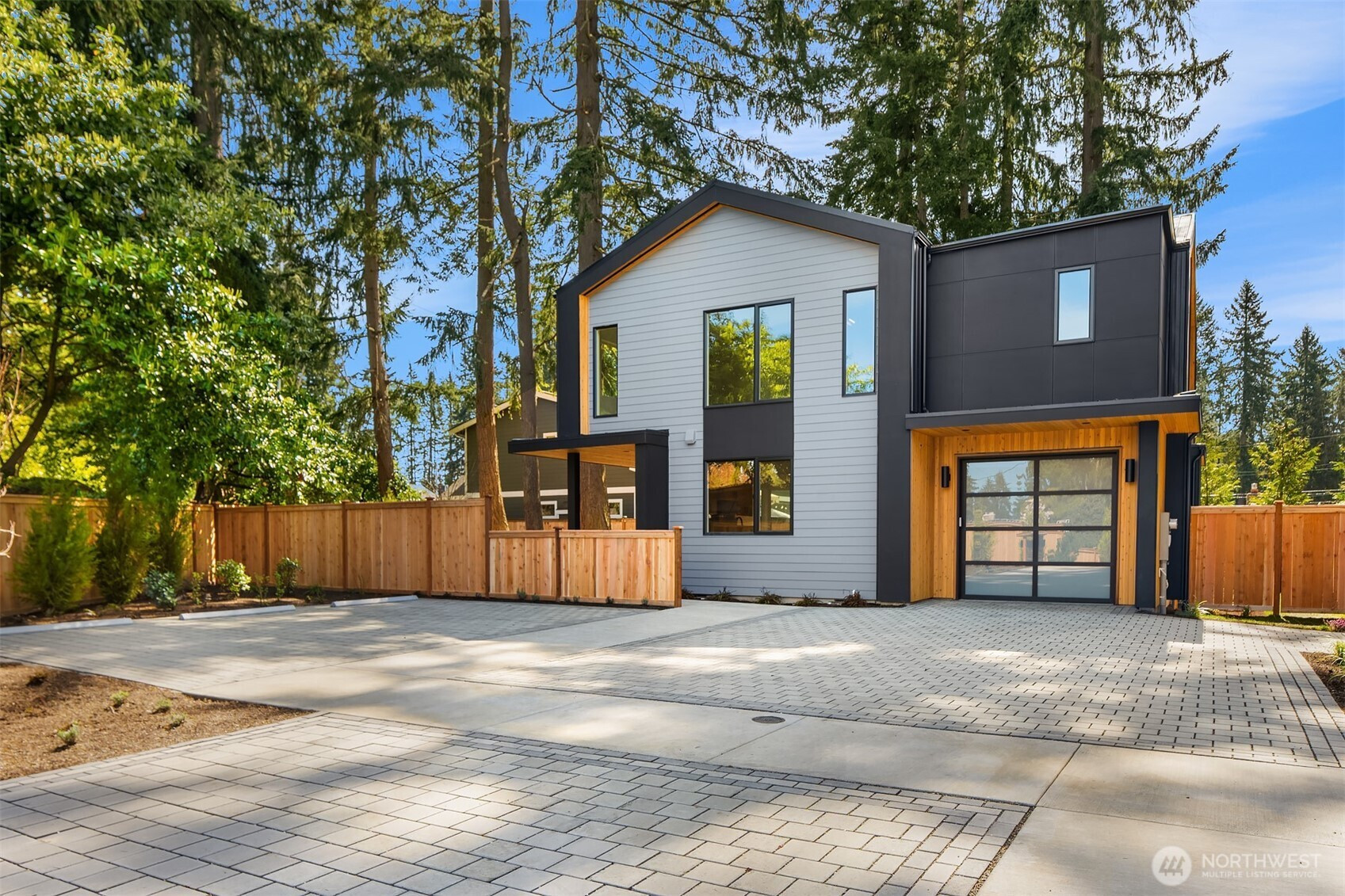 12249 NE 66TH Street, Kirkland, WA 98033