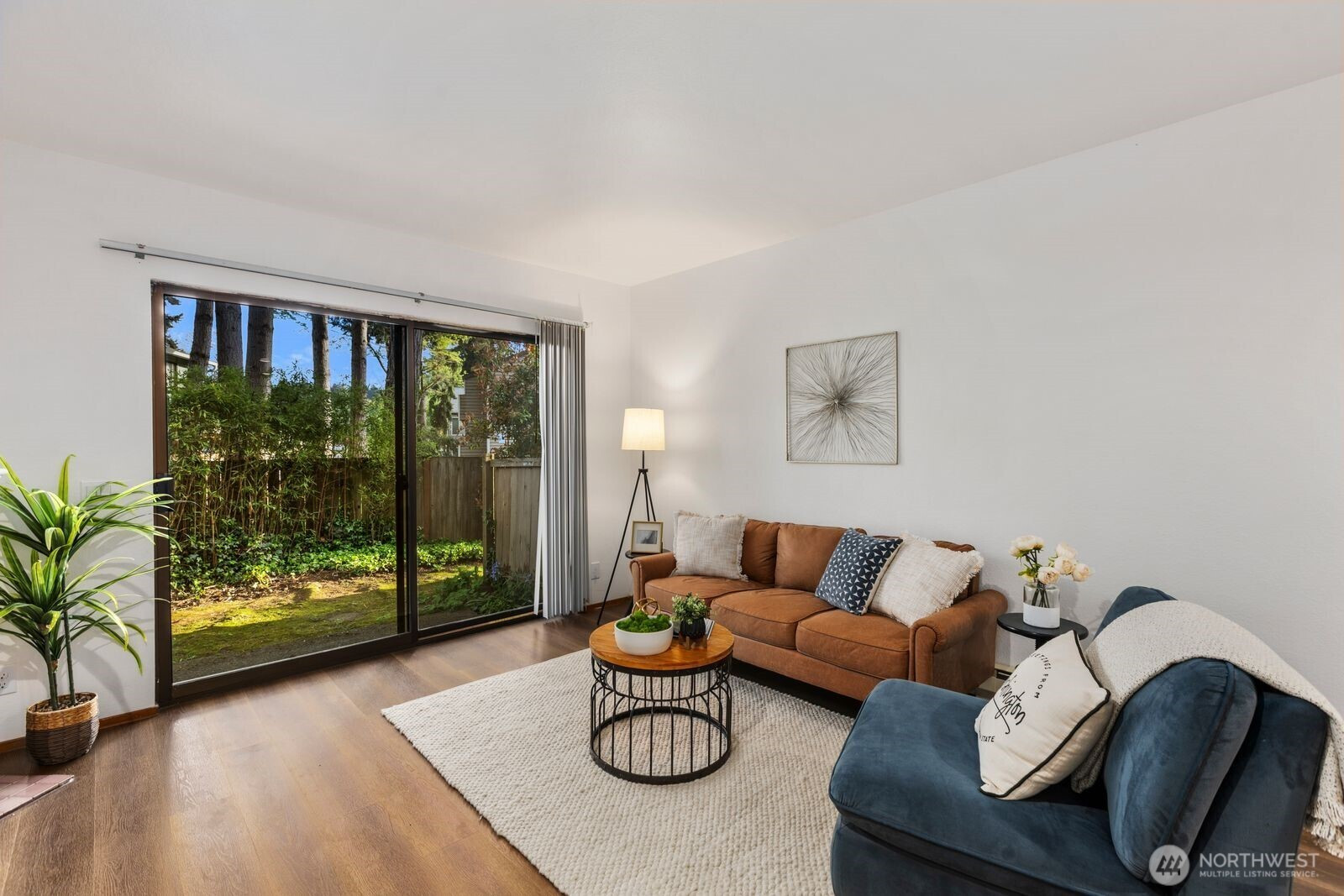 8017 NE 177th Court, Kenmore, WA 98028