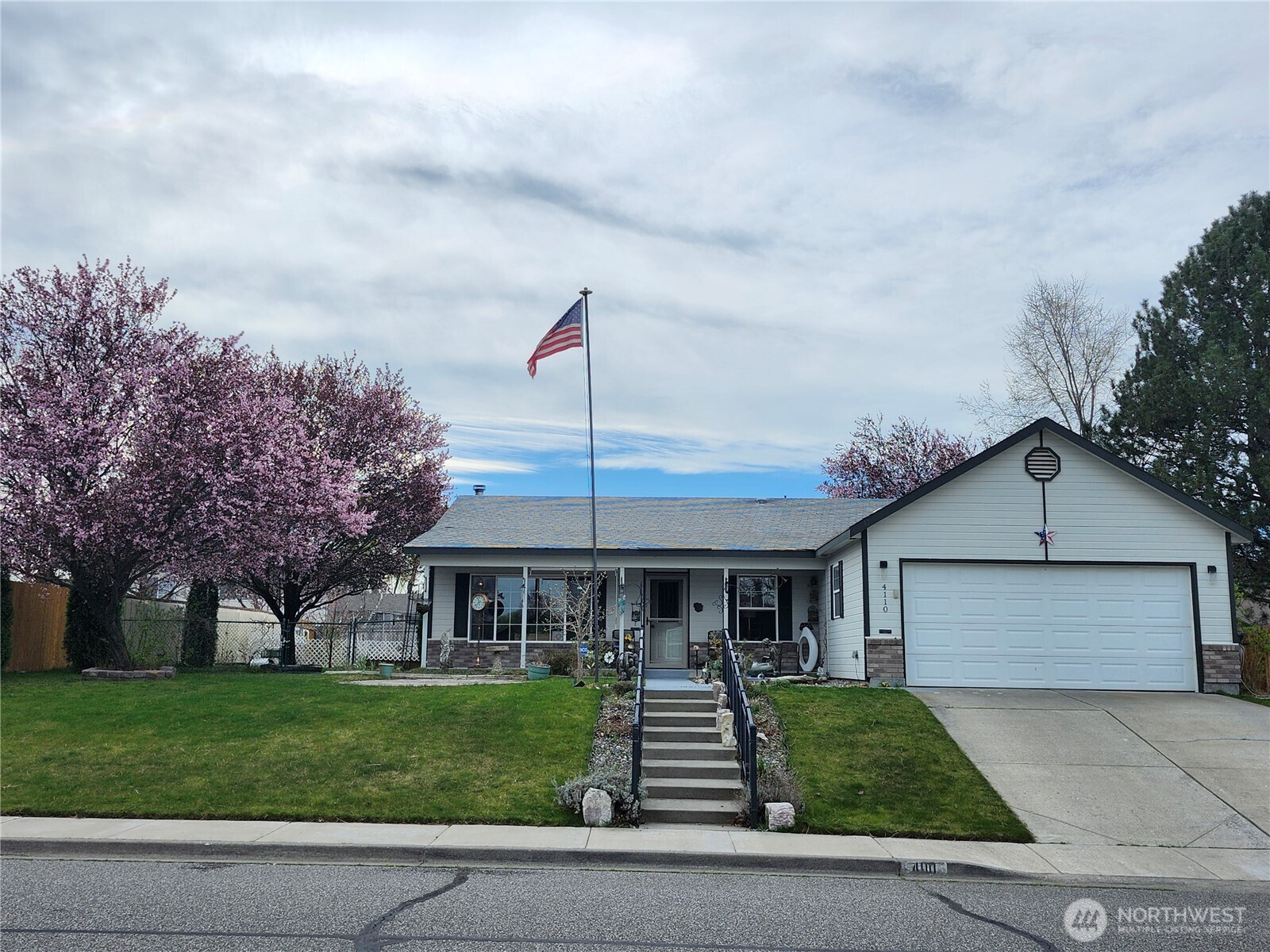 4110 Hilltop Drive, Pasco, WA 99301