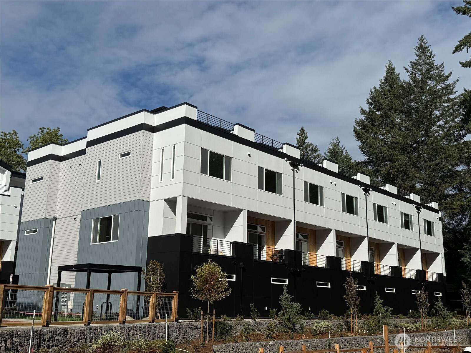 1151 129th Court NE, Bellevue, WA 98005