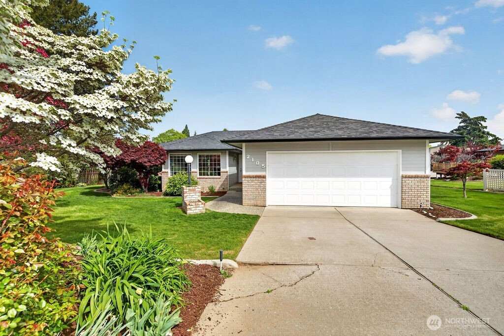 2105 Sutton Place, Wenatchee, WA 98801