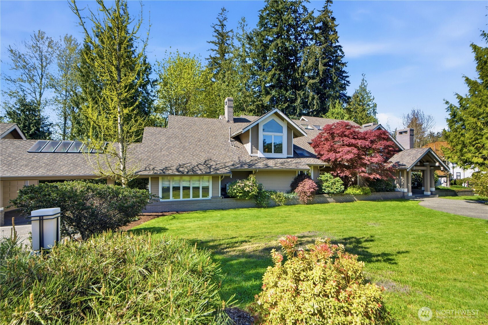 6265 160th Avenue SE, Bellevue, WA 98006