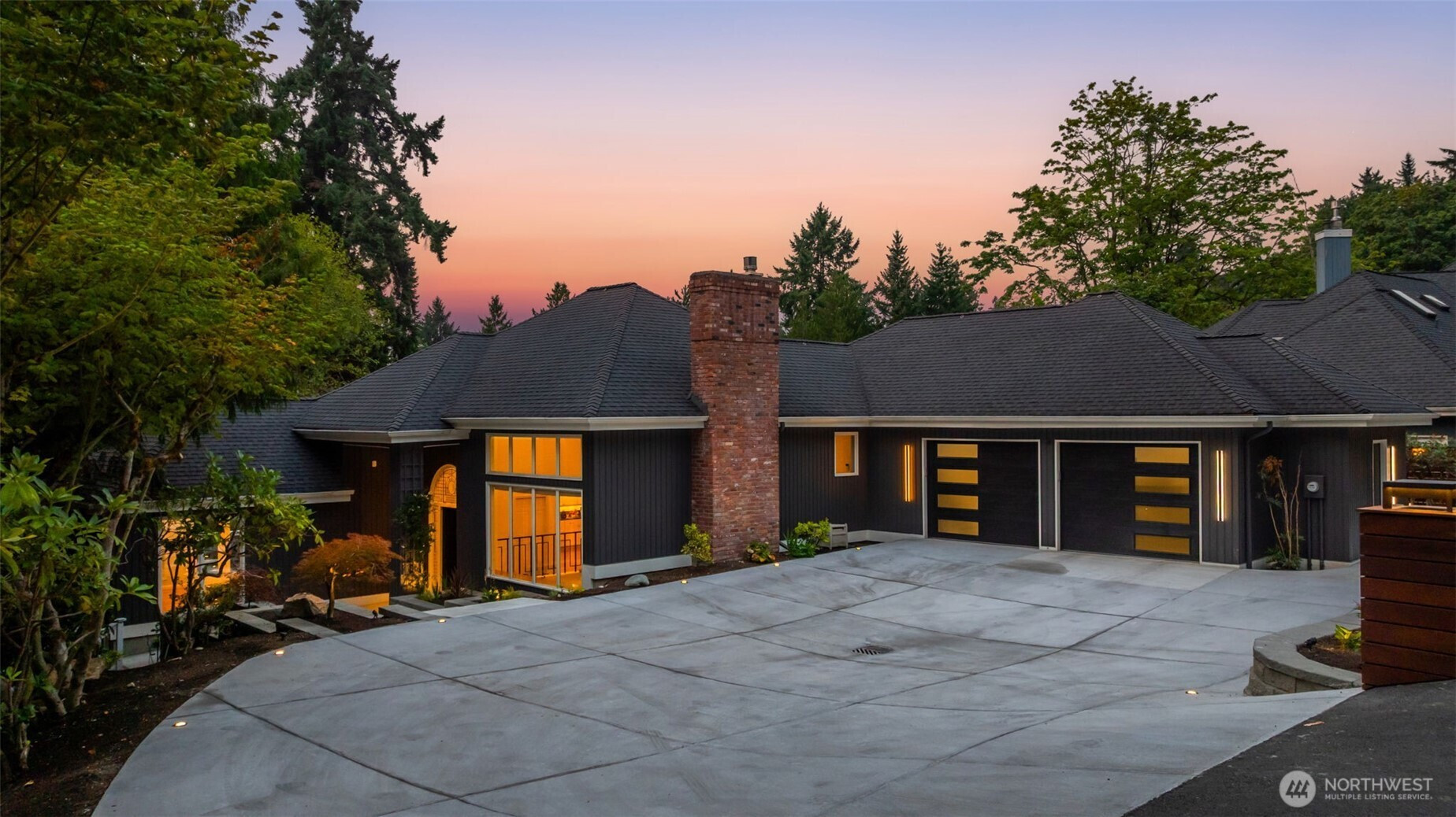 8402 SE 53rd Place, Mercer Island, WA 98040