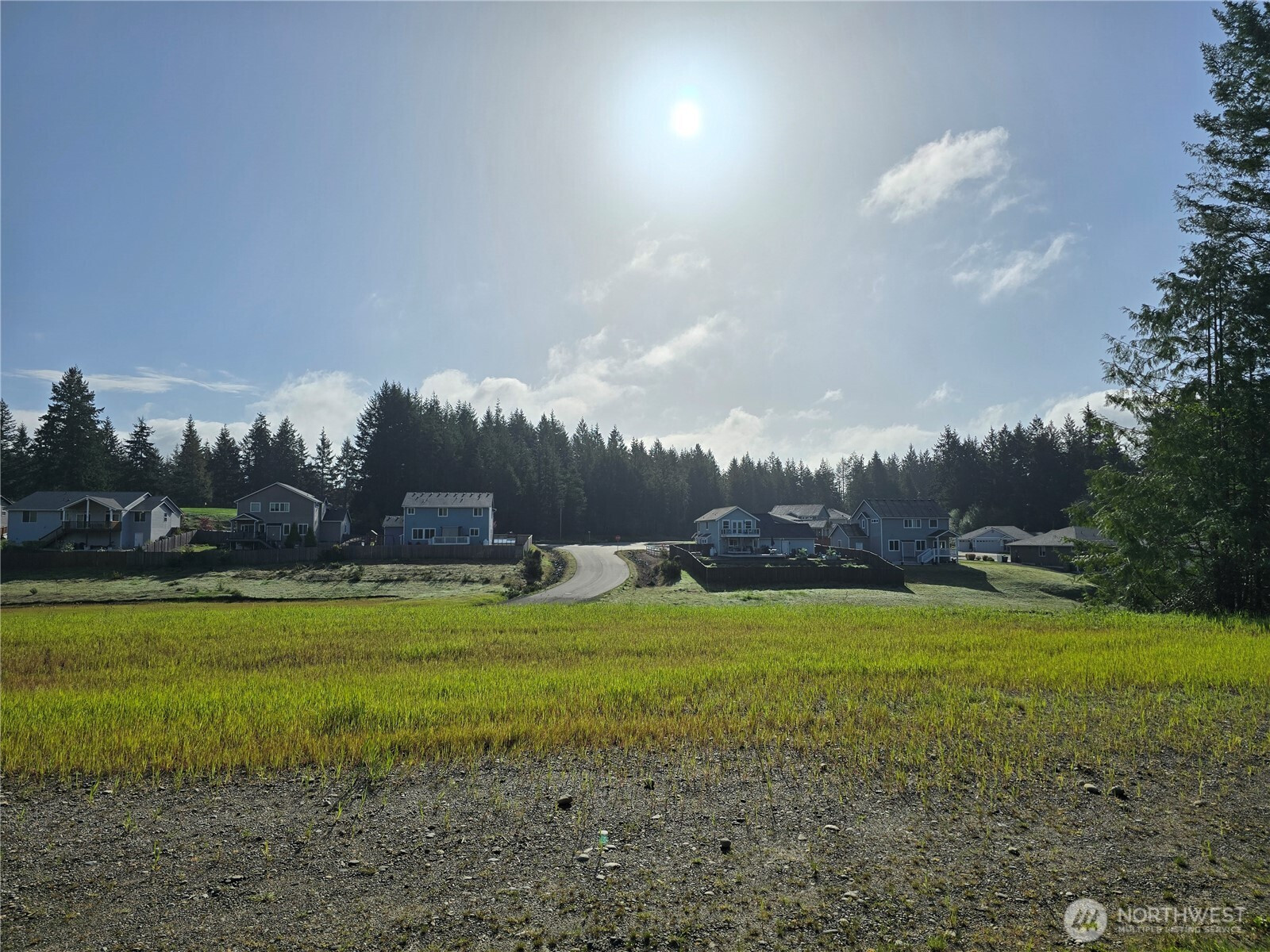 150 E Donbob Lane, Allyn, WA 98524