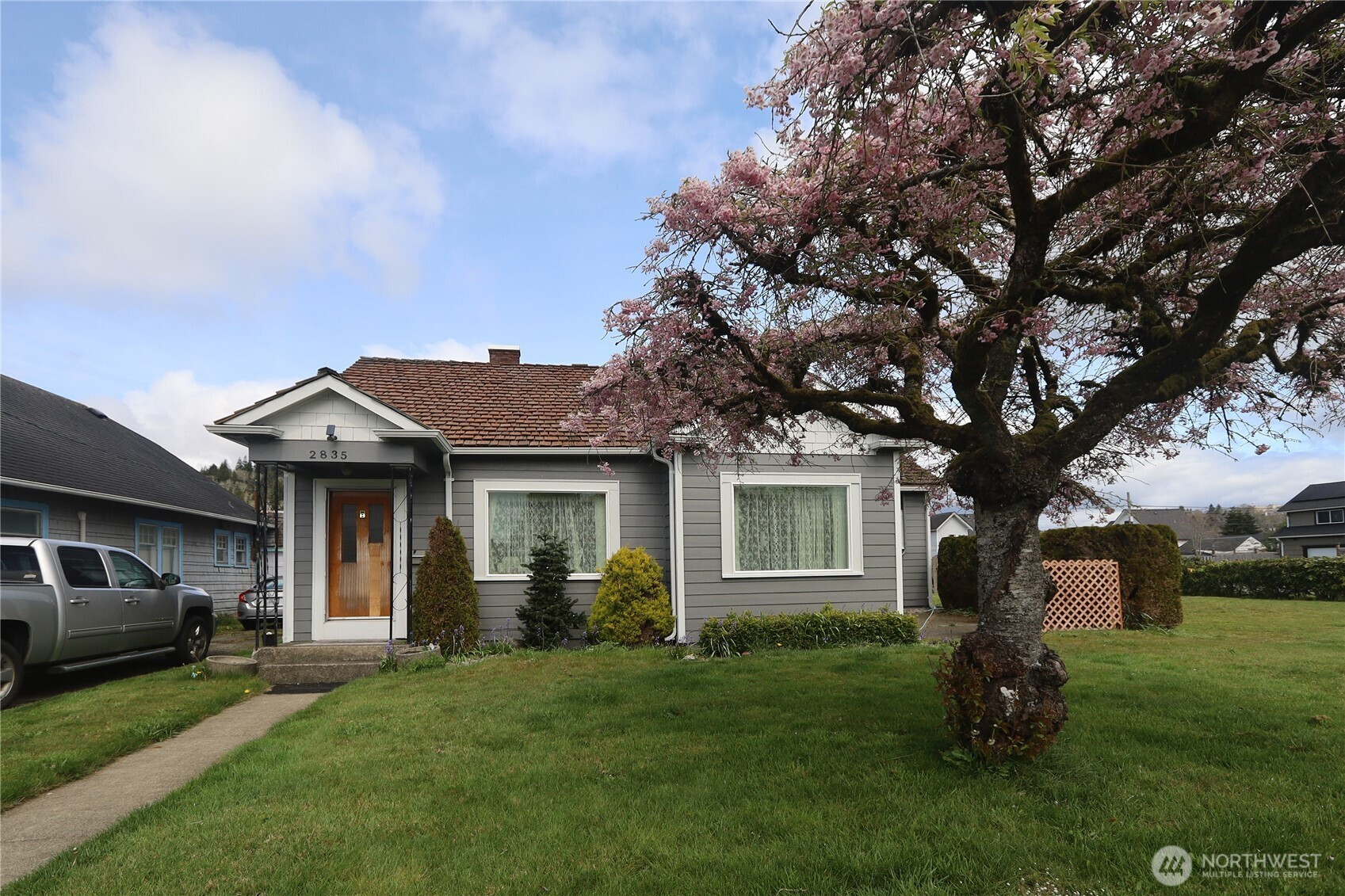 2835 Pacific Avenue, Hoquiam, WA 98550