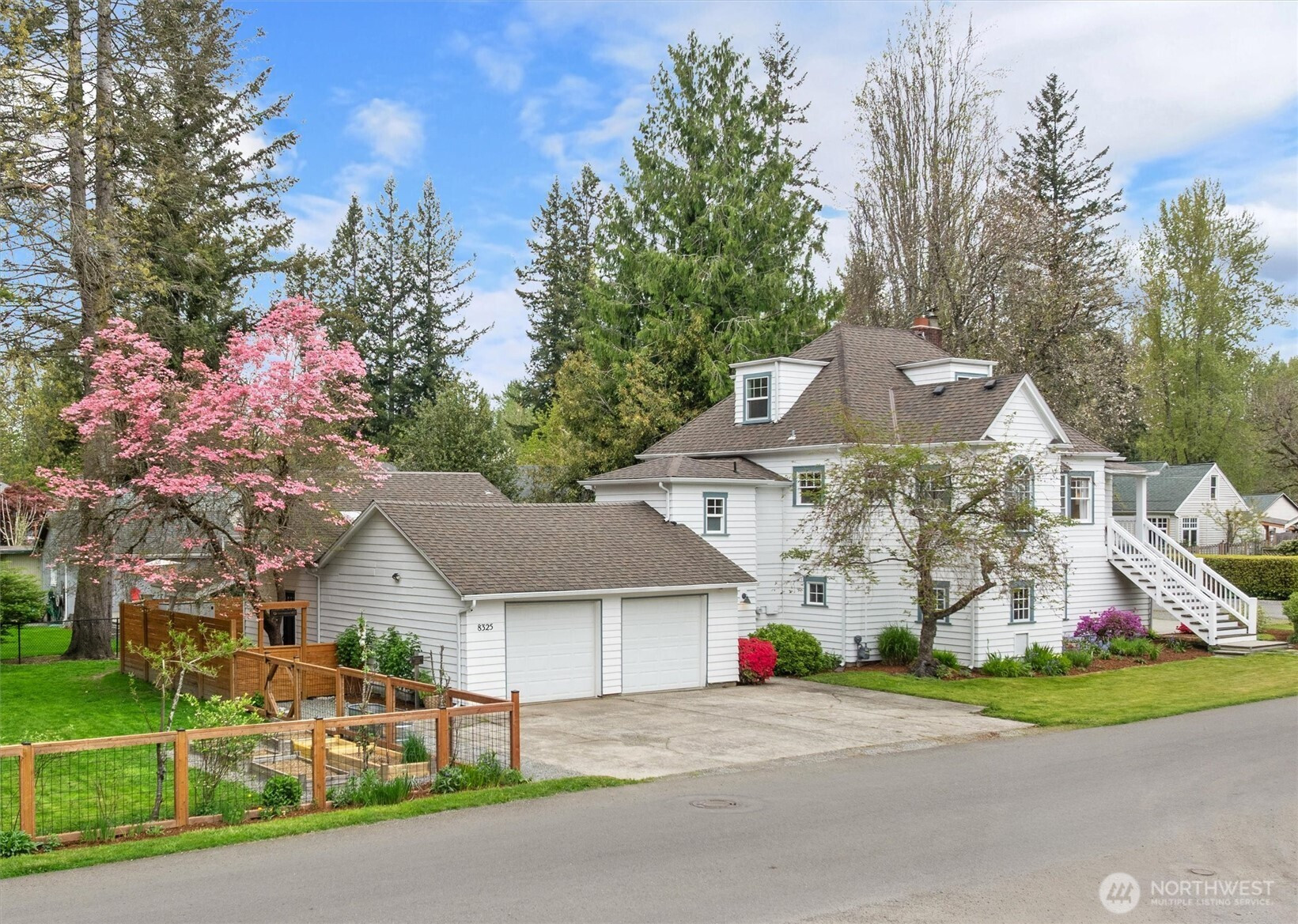 8325 Mountain Avenue SE, Snoqualmie, WA 98065