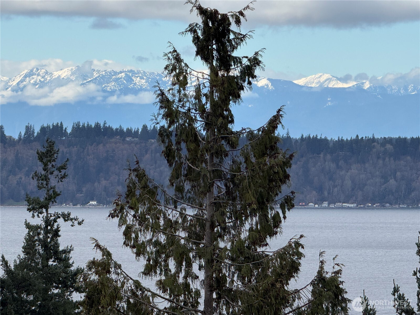 8260 53rd Avenue W, Mukilteo, WA 98275