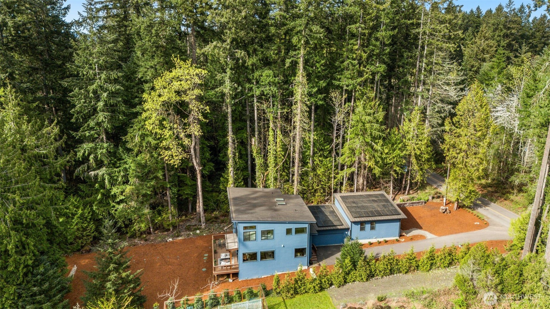 10143 Battle Point Drive NE, Bainbridge Island, WA 98110