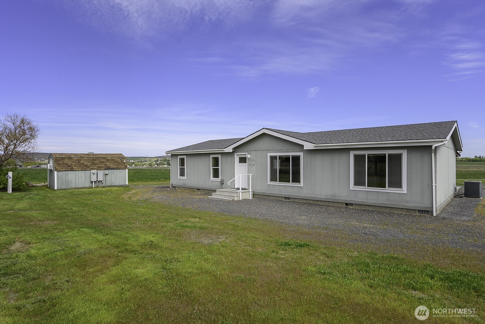 19373 Division Road NW, Soap Lake, WA 98851