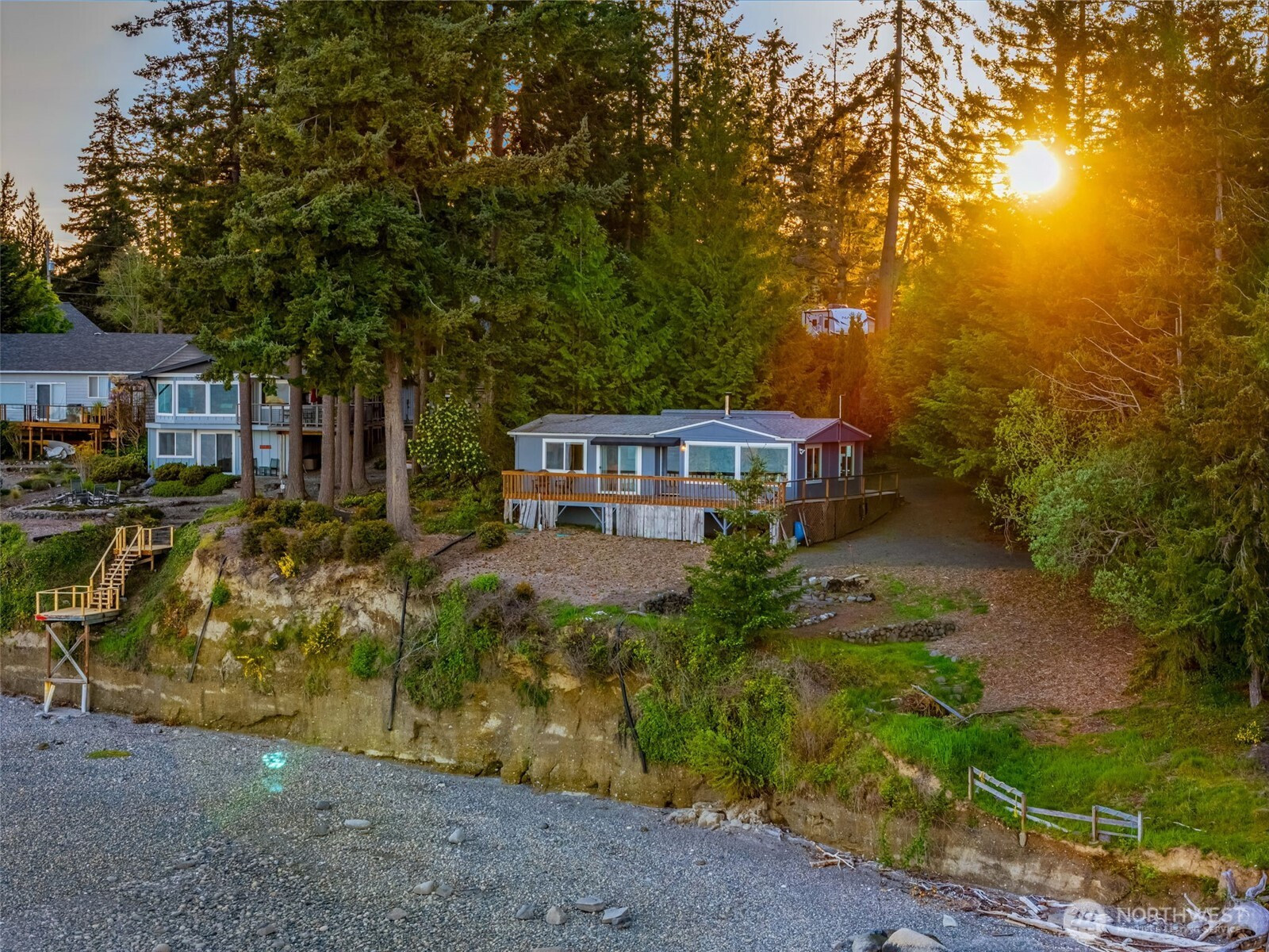 727 E Stretch Island Road S, Grapeview, WA 98546