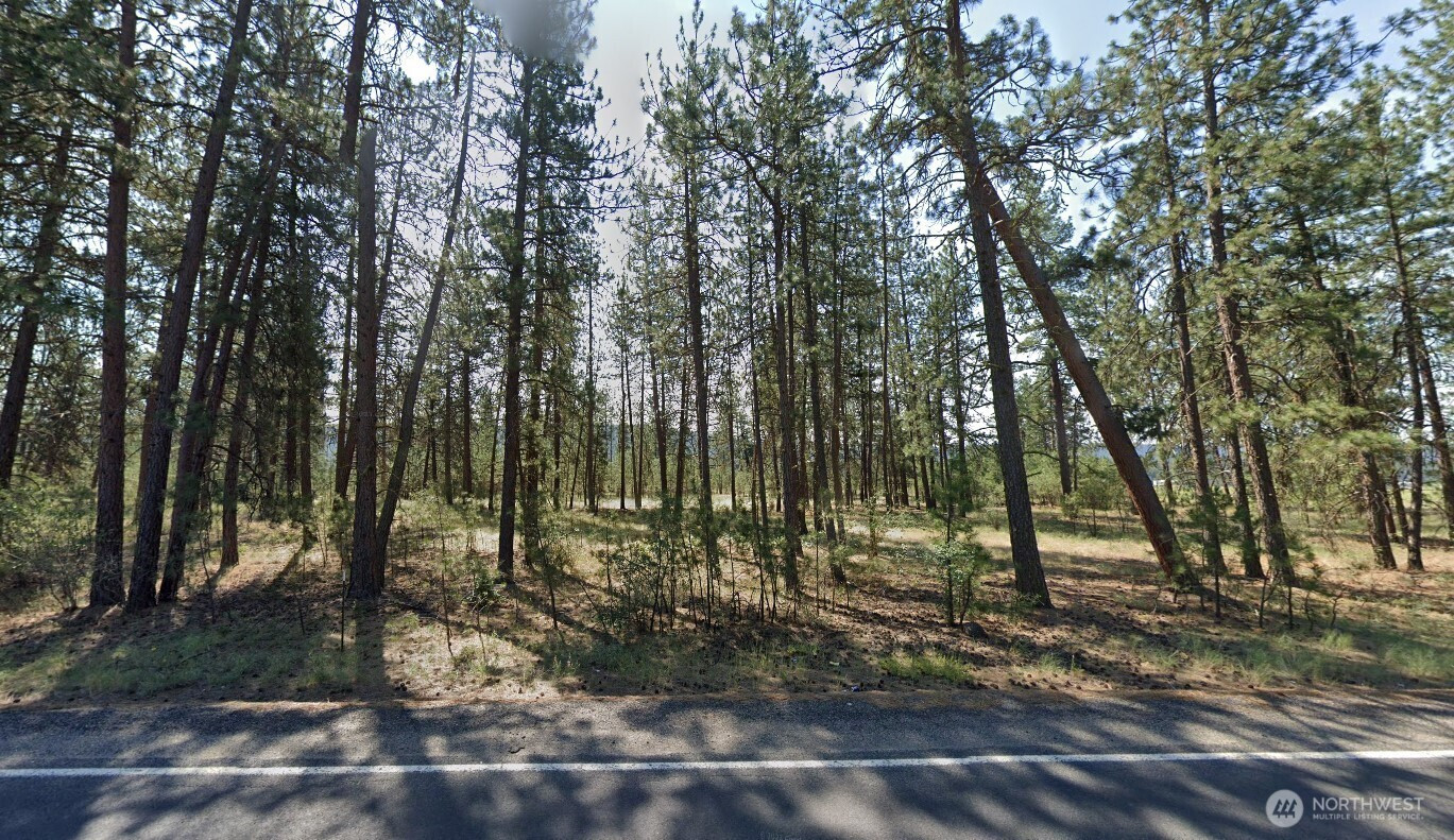 7293 Highway 291, Tumtum, WA 99034