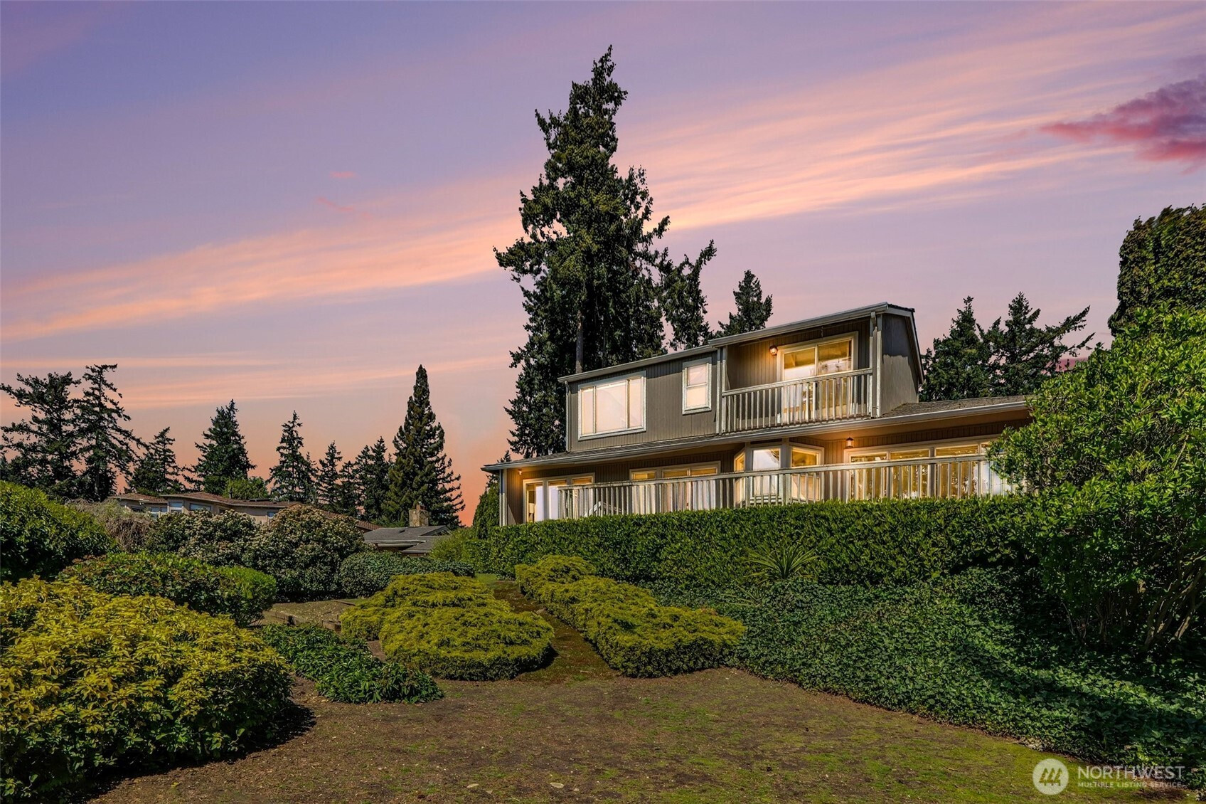 10917 80th Place NE, Kirkland, WA 98034
