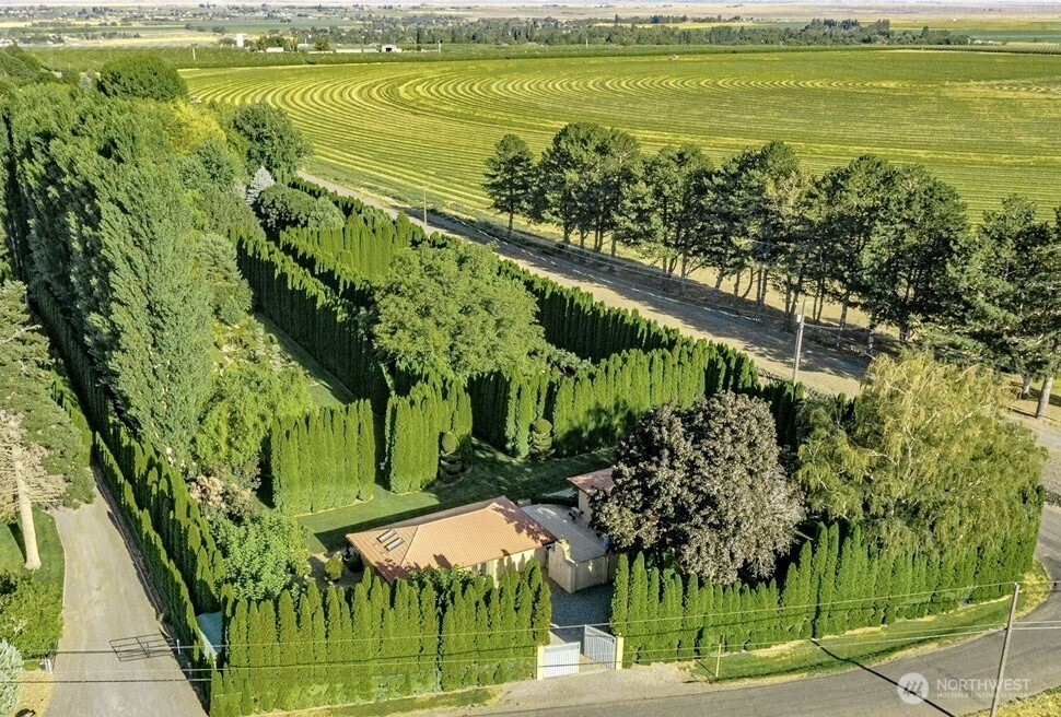 1646 Road 20 NW, Soap Lake, WA 98851