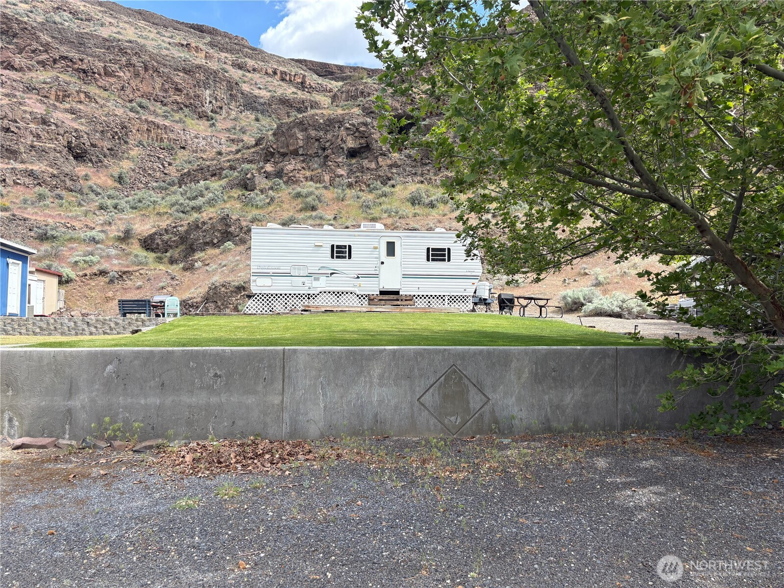 737 SW Section Avenue, Quincy, WA 98848