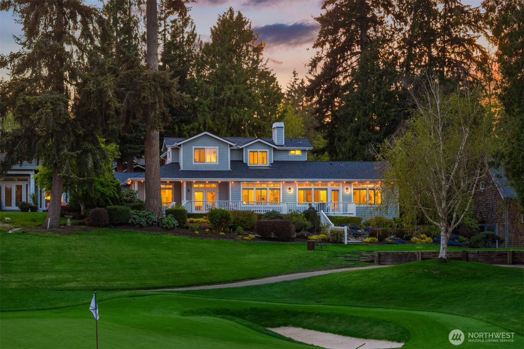 712 Tiffany Meadows Drive NE, Bainbridge Island, WA 98110