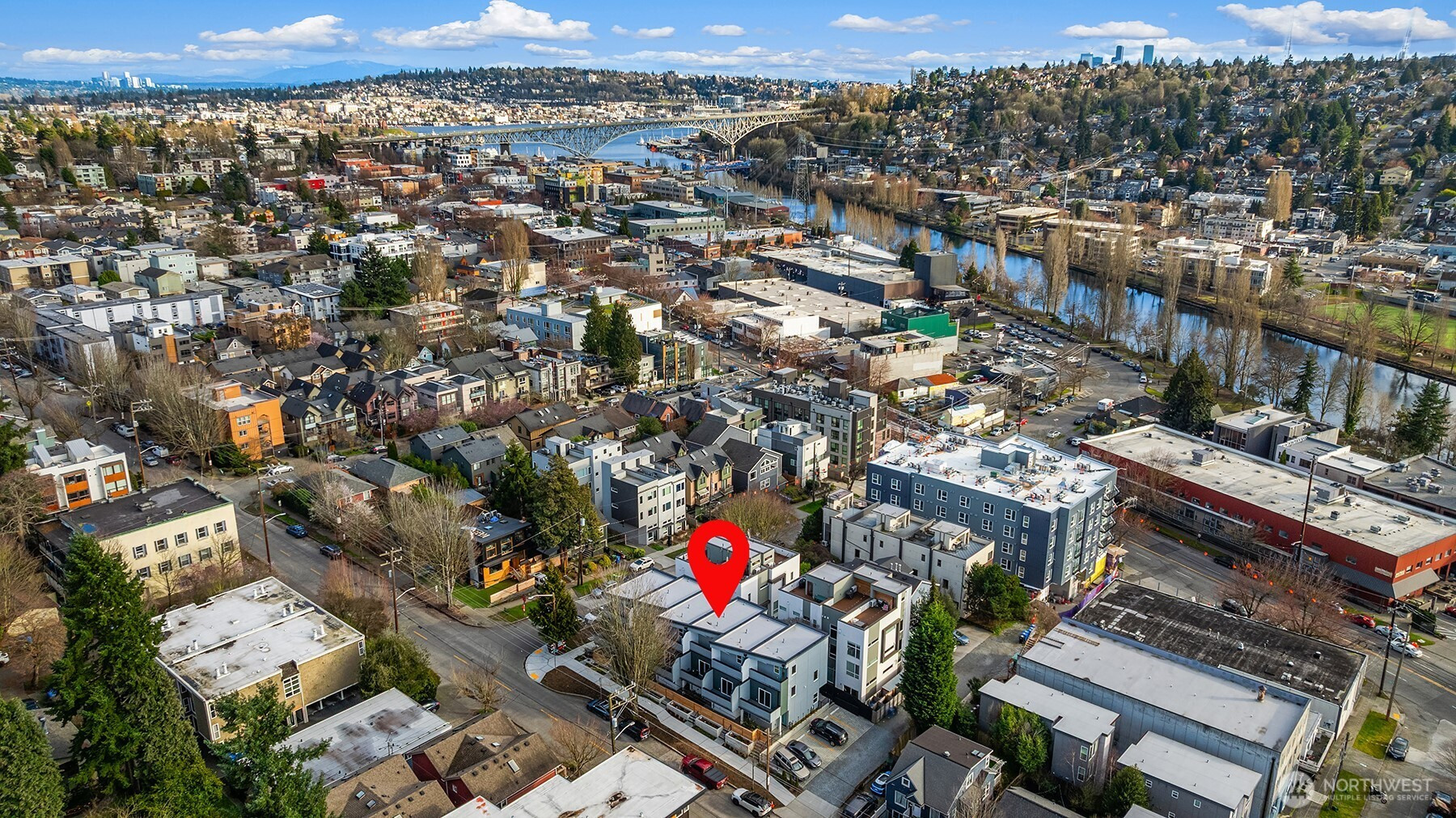 105 NW 39th Street, Seattle, WA 98107