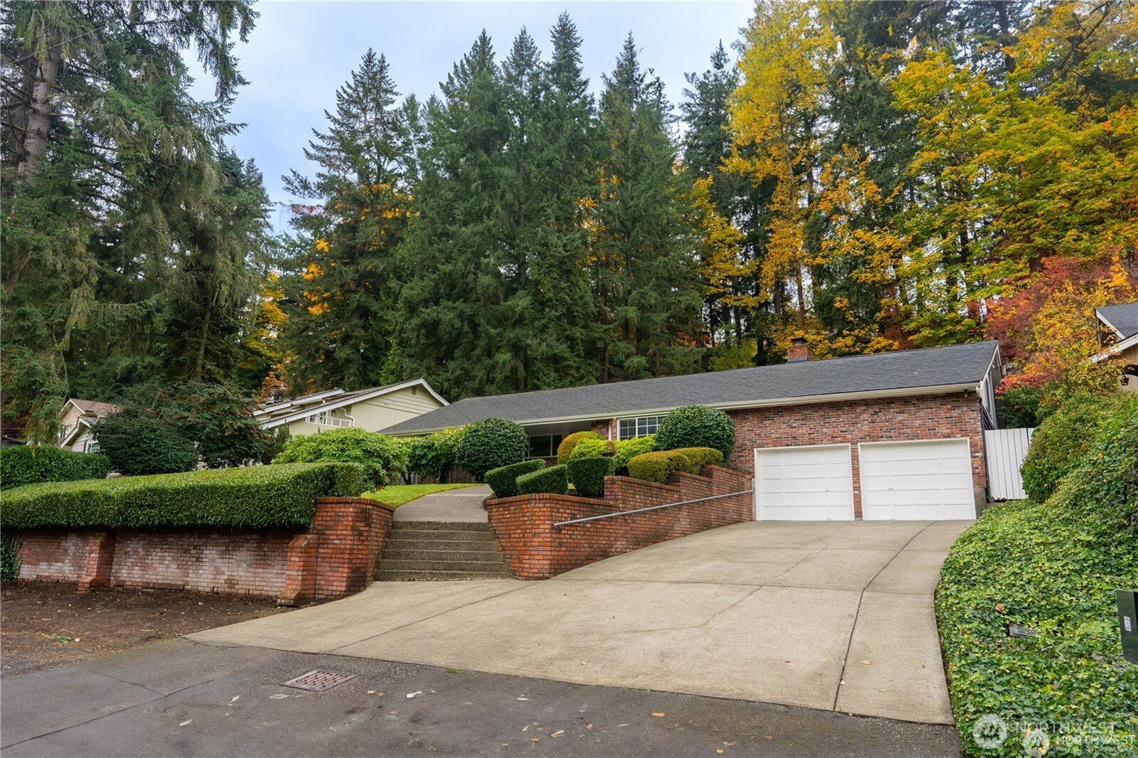 233 130th Avenue NE, Bellevue, WA 98005