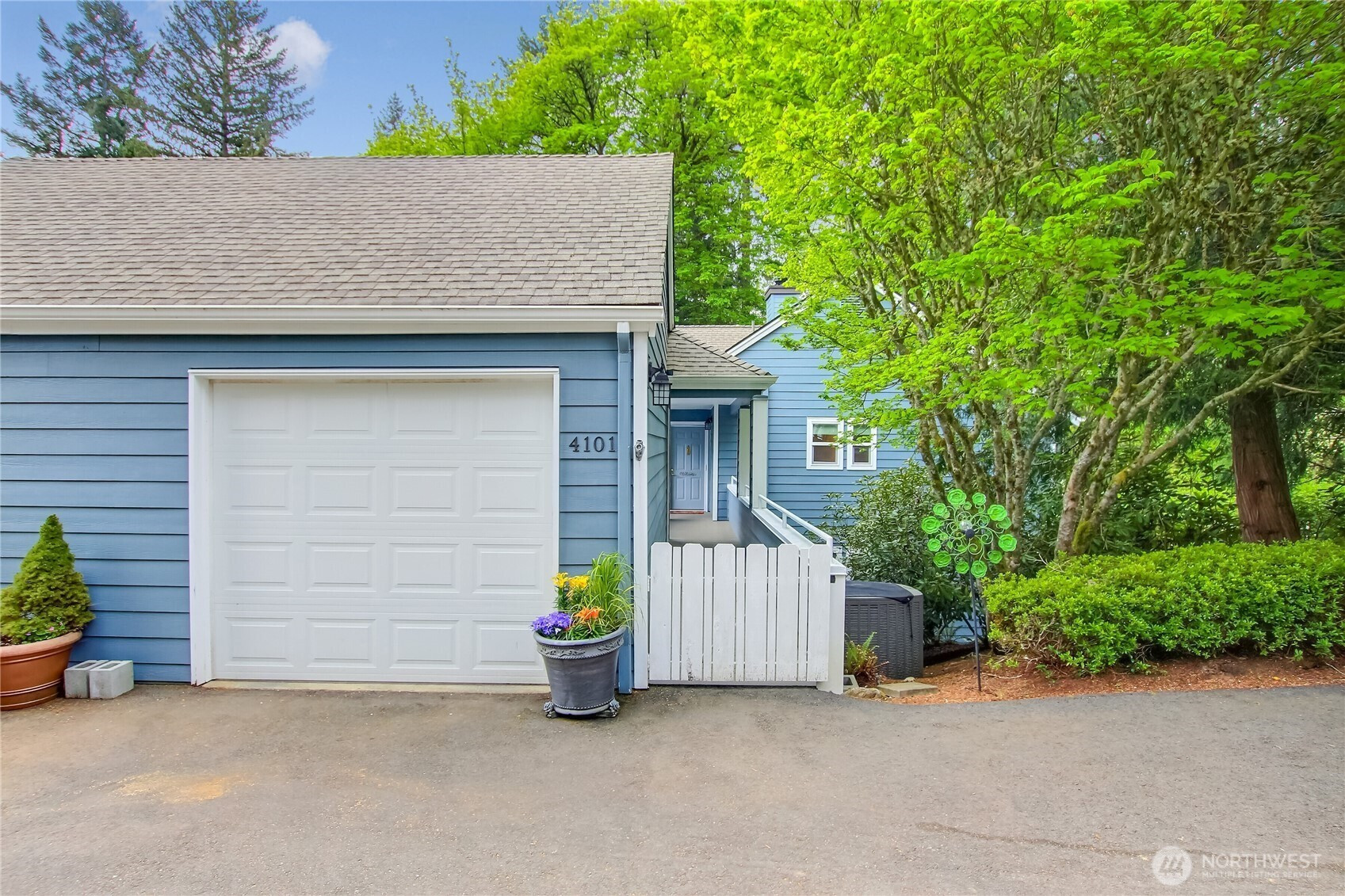 4101 220th Place SE, Issaquah, WA 98029