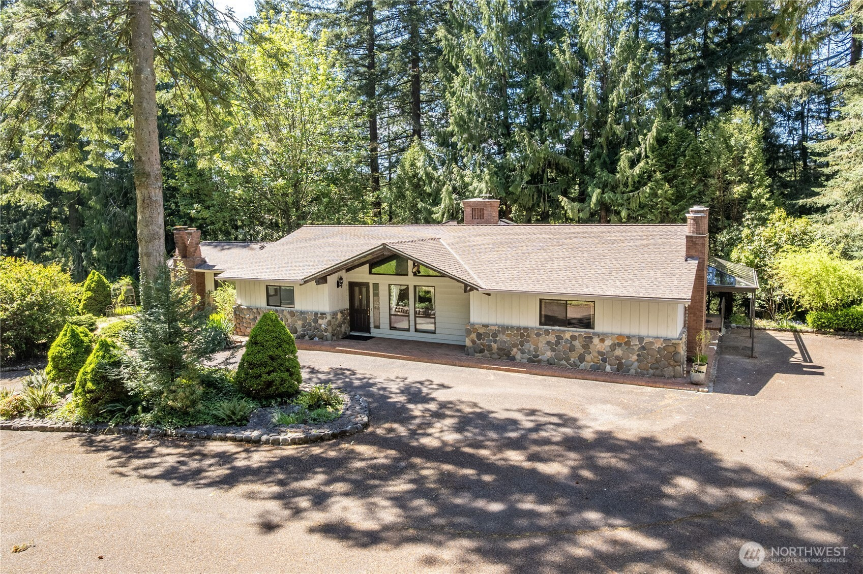 2041 Delameter Road, Castle Rock, WA 98611