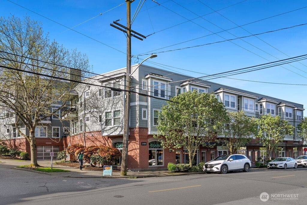 2101 N 55th Street, Seattle, WA 98103