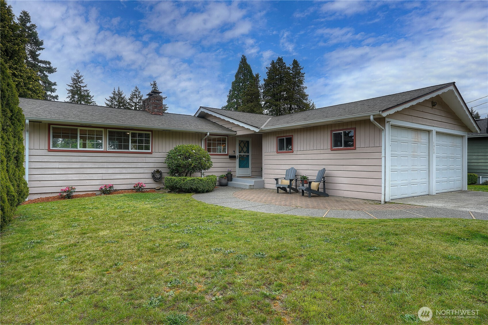 1045 Sunrise Lane, Fircrest, WA 98466