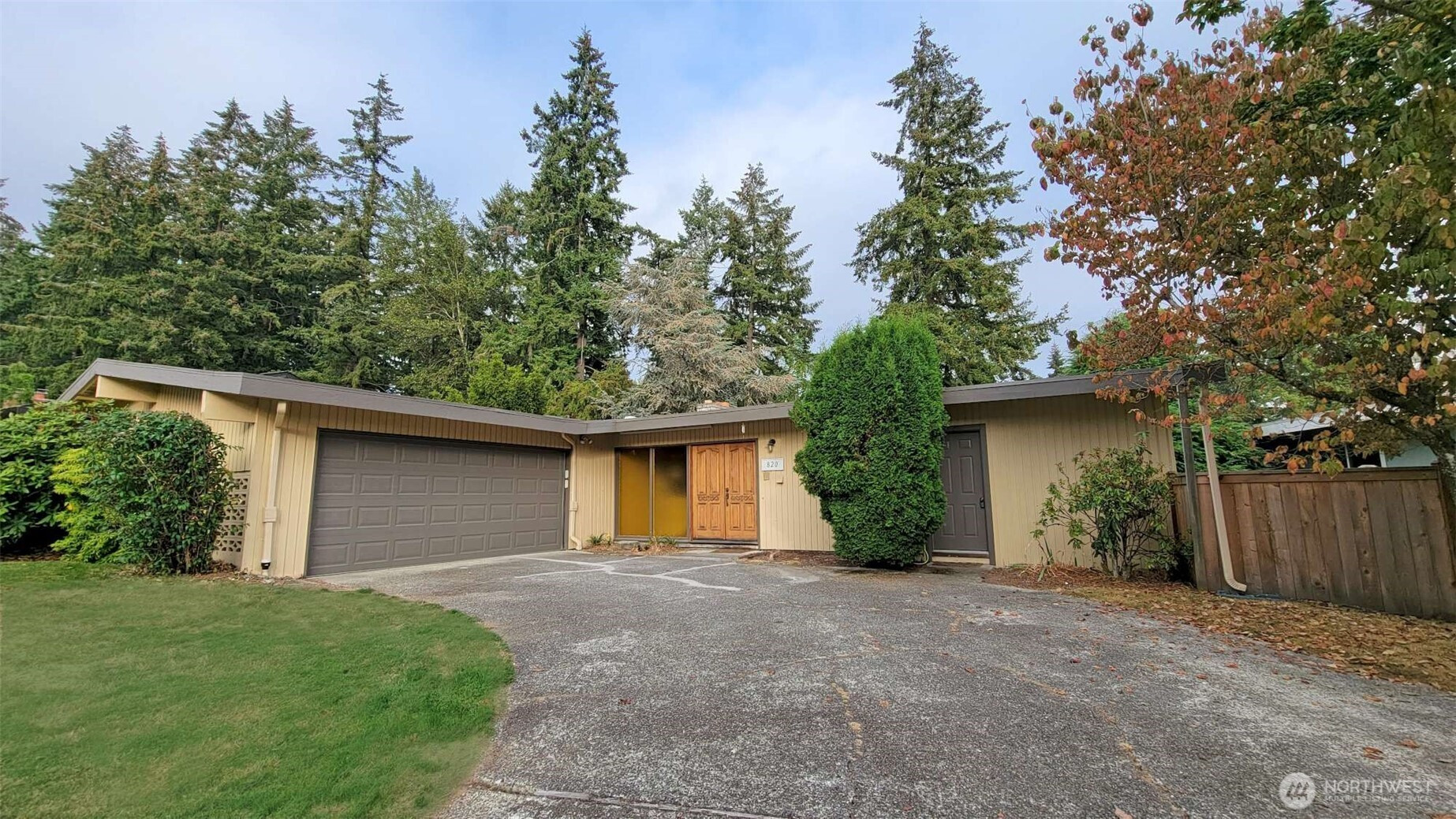 820 172nd Avenue NE, Bellevue, WA 98008