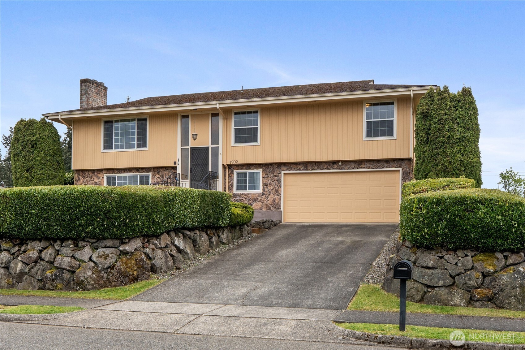 1902 E 60th Street, Tacoma, WA 98404