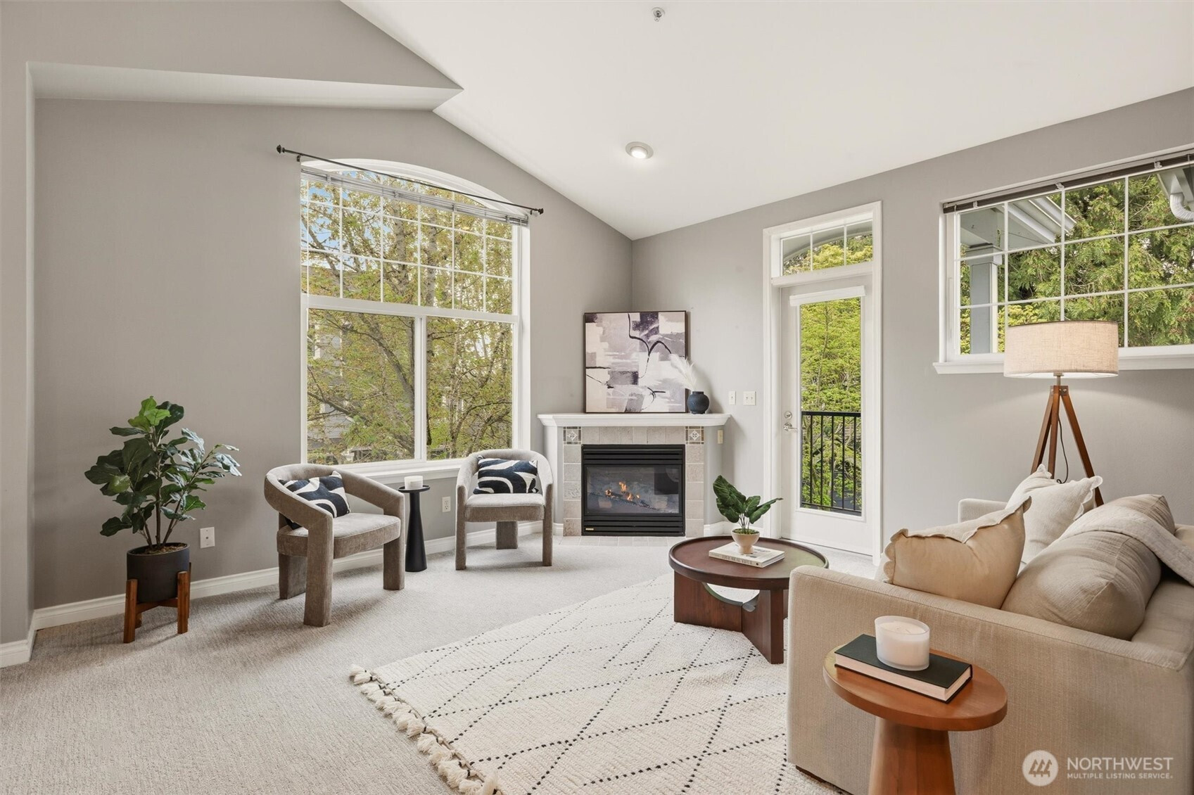 16125 Juanita-Woodinville Way NE, Bothell, WA 98011