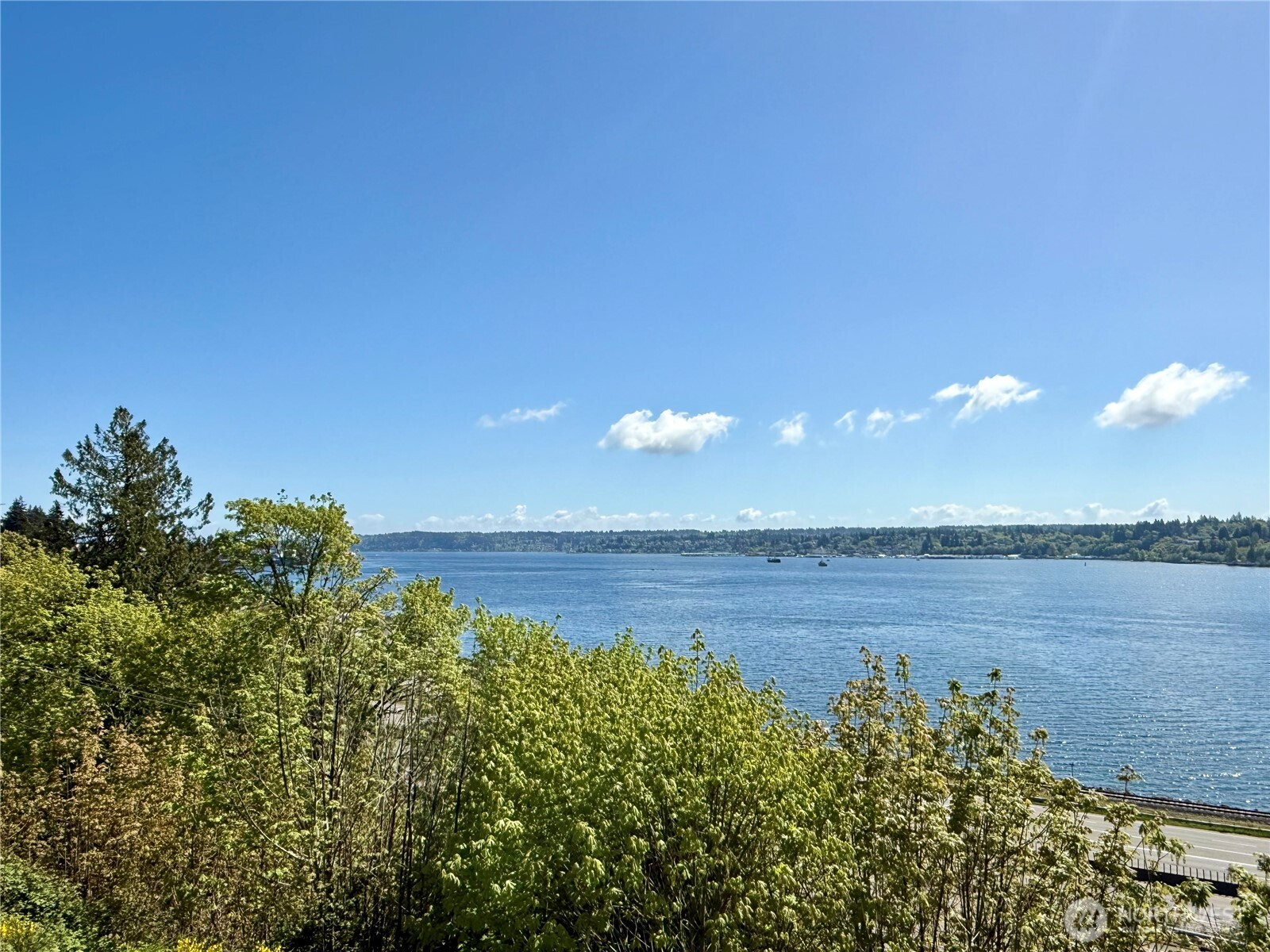 1700 Sunn Fjord Lane, Bremerton, WA 98312
