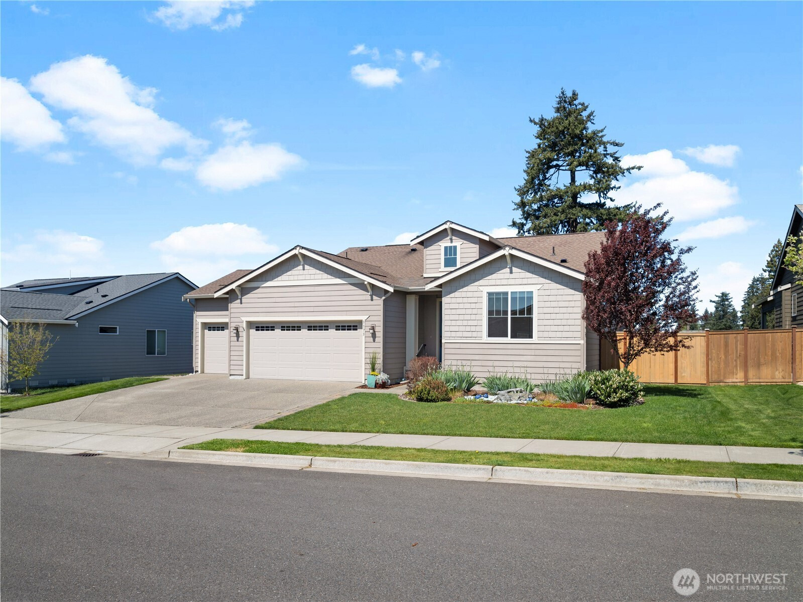 3373 Fisk Avenue, Enumclaw, WA 98022