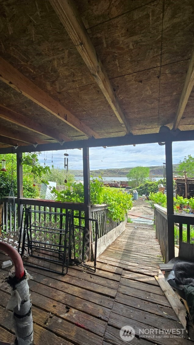 78 Main Street, Wishram, WA 98673