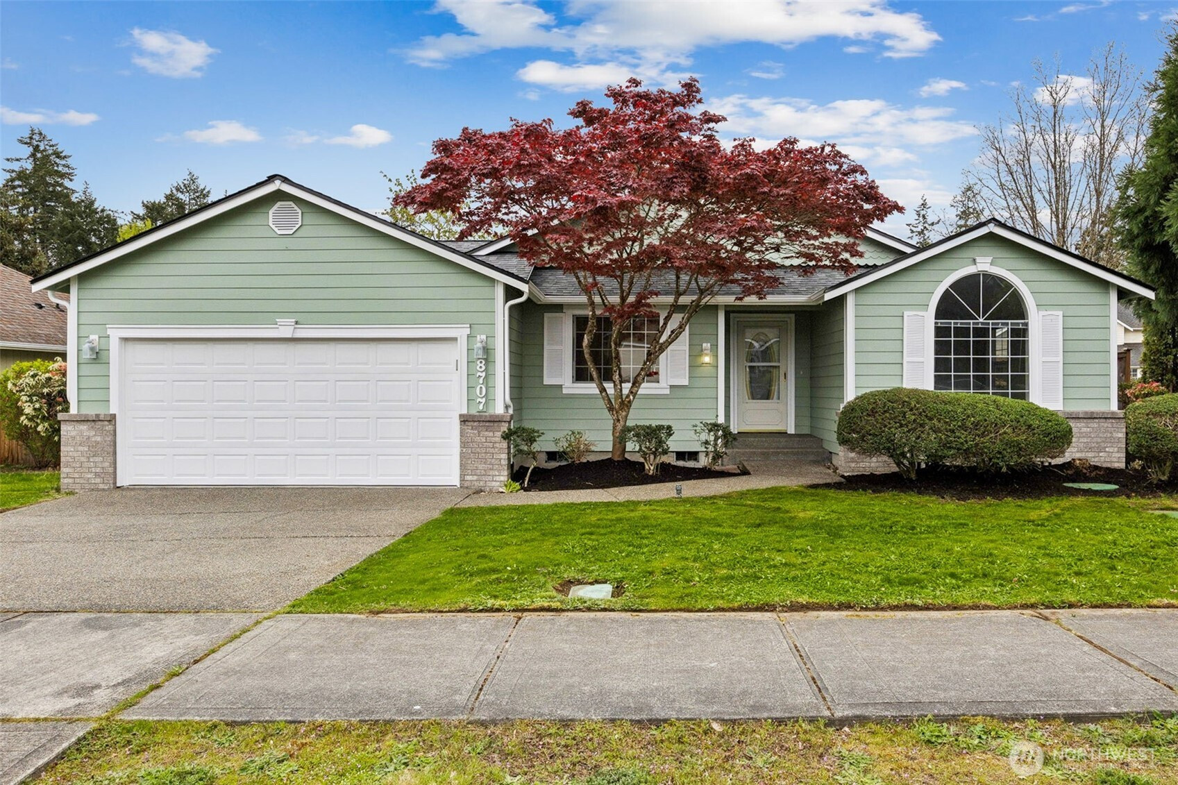 8707 Sebastian Drive NE, Lacey, WA 98516