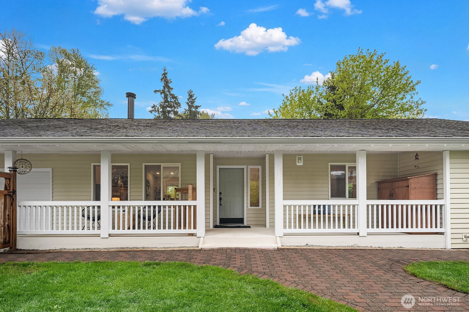 7547 NE 200th Street, Kenmore, WA 98028