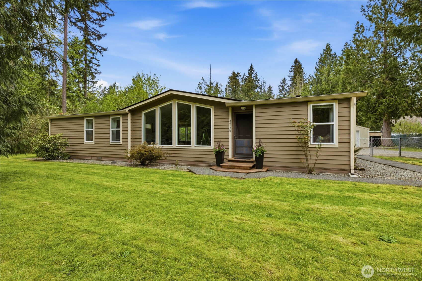 24720 SE 380th Street, Enumclaw, WA 98022