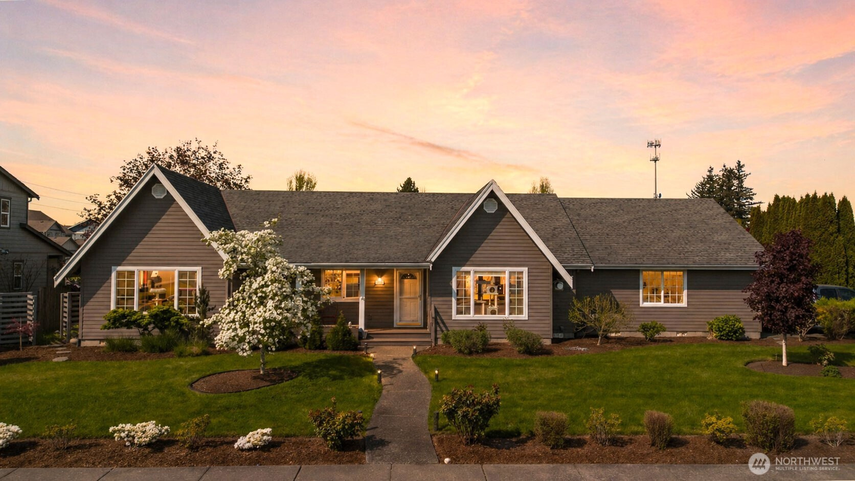 1277 Aaron Drive, Lynden, WA 98264