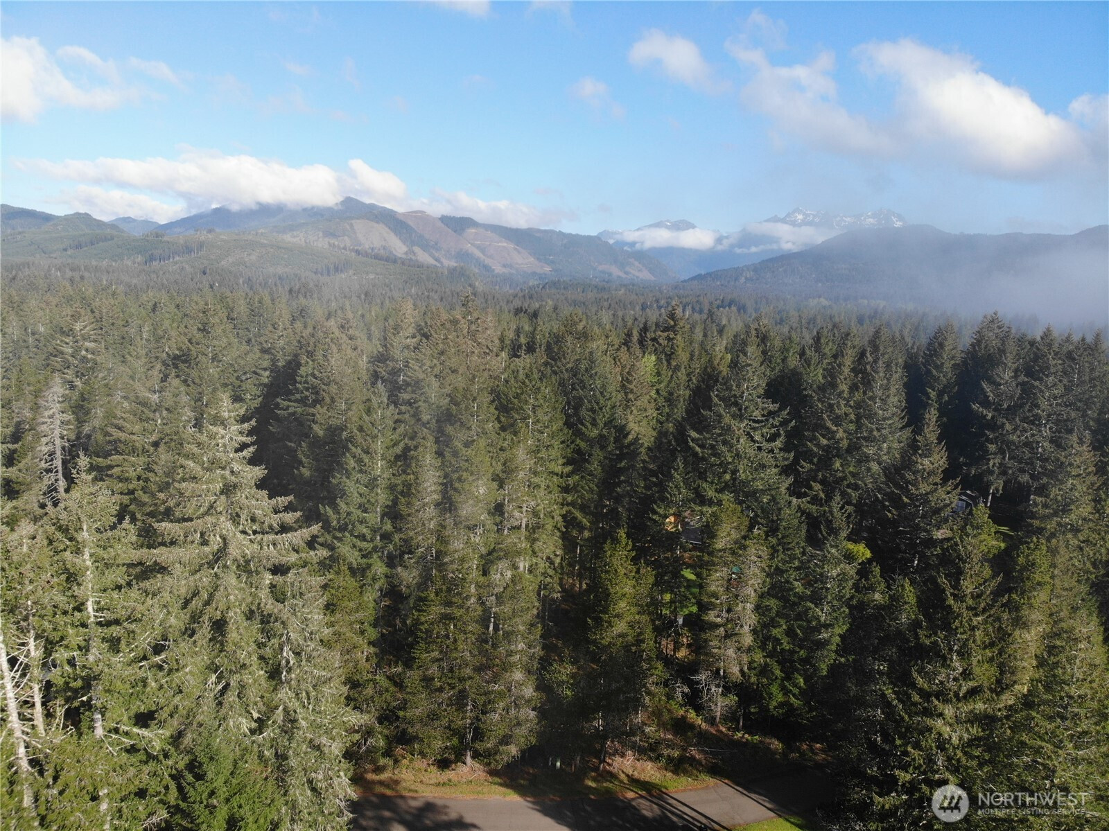 41 N Varden Way, Hoodsport, WA 98548