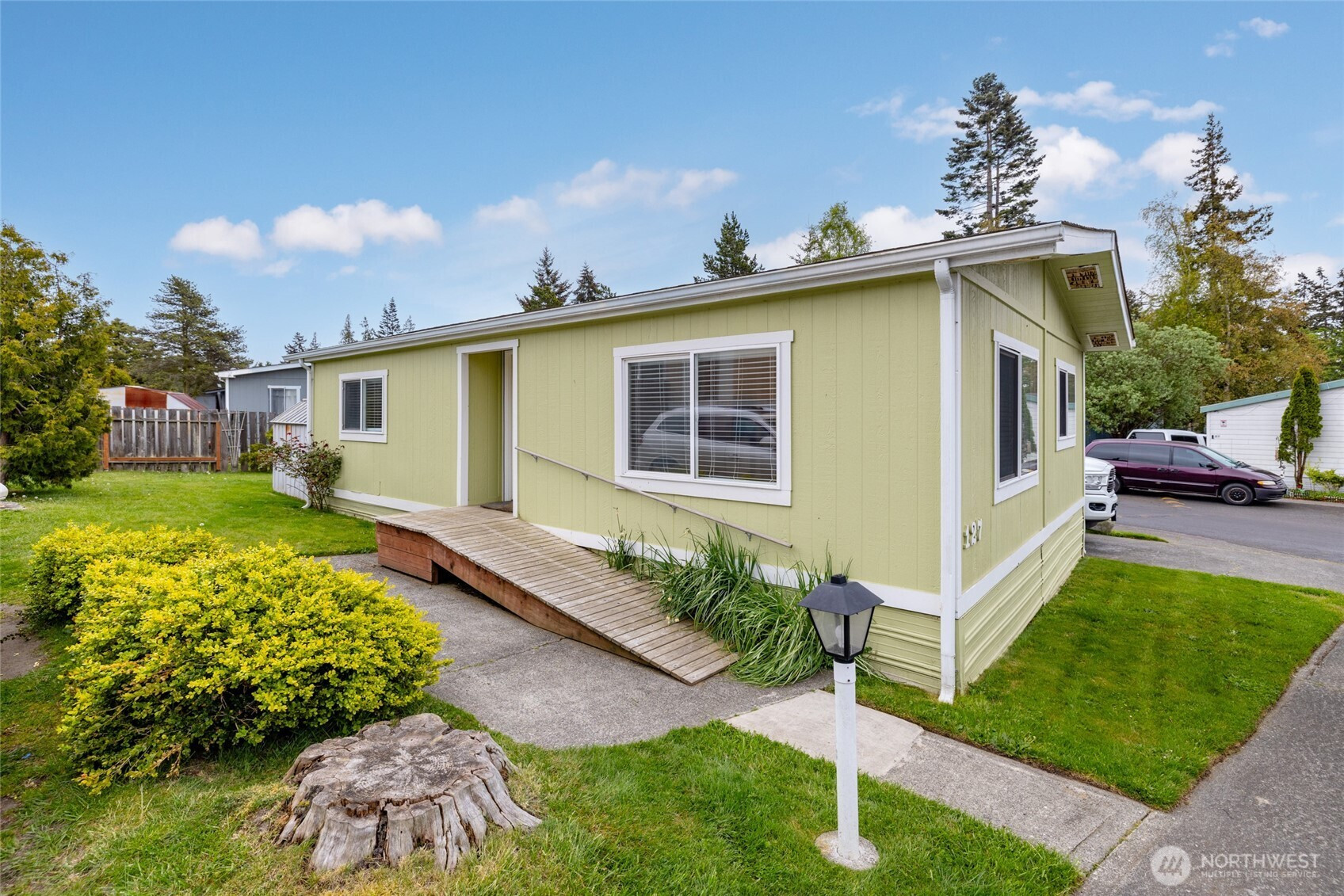 700 NW Crosby, Oak Harbor, WA 98277