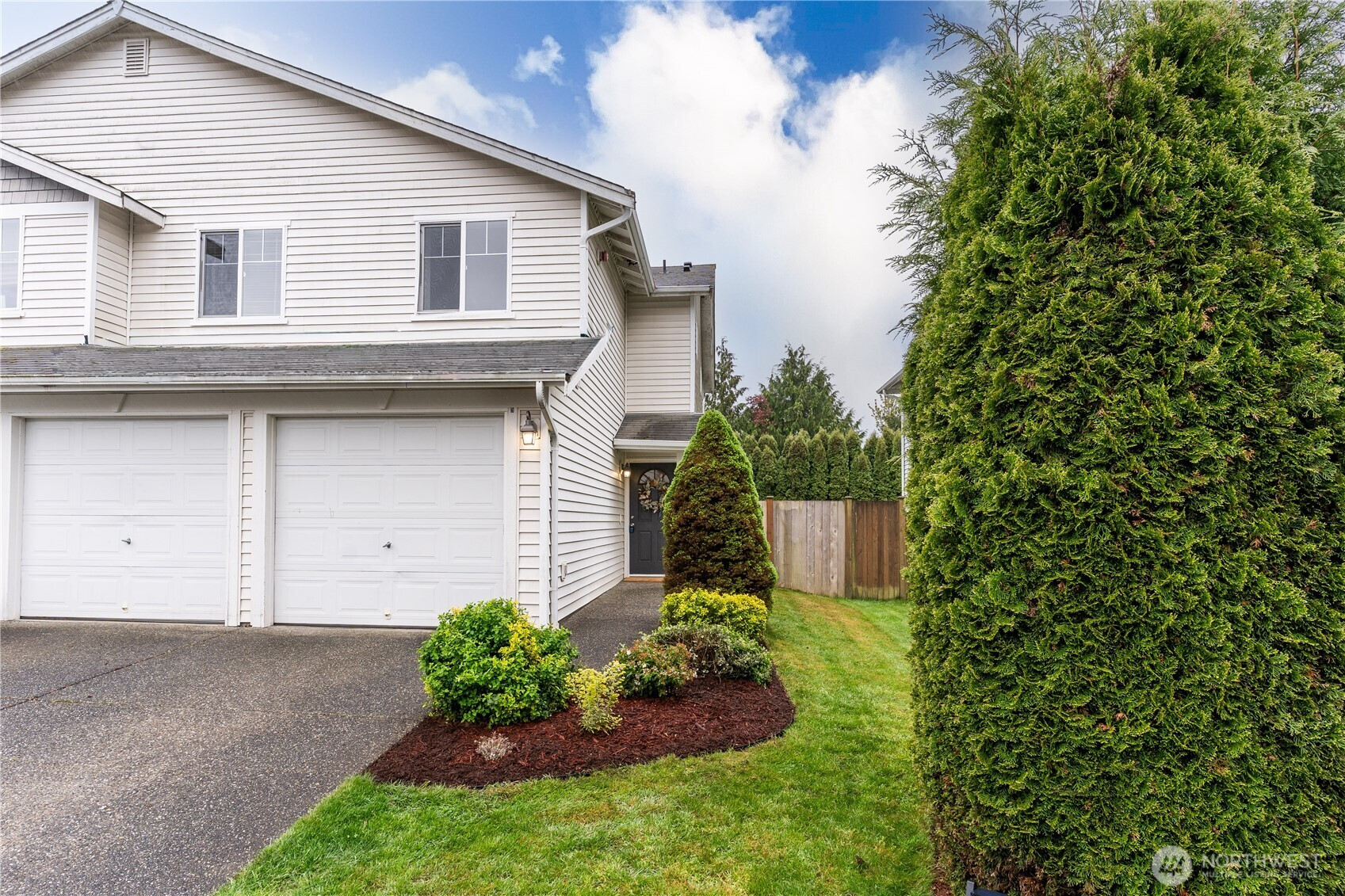 2606 123rd Pl SW, Unit B, Everett, WA 98204