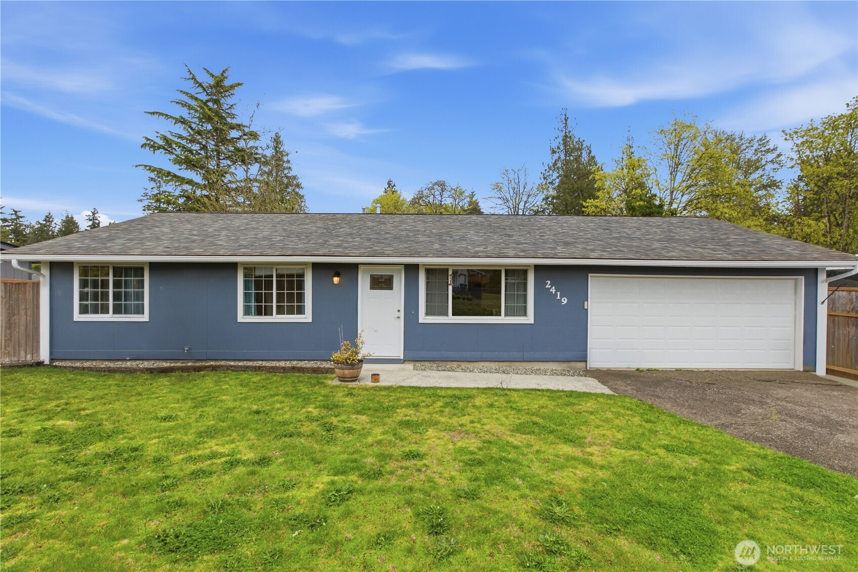 2419 Carlsbad Court, Puyallup, WA 98374