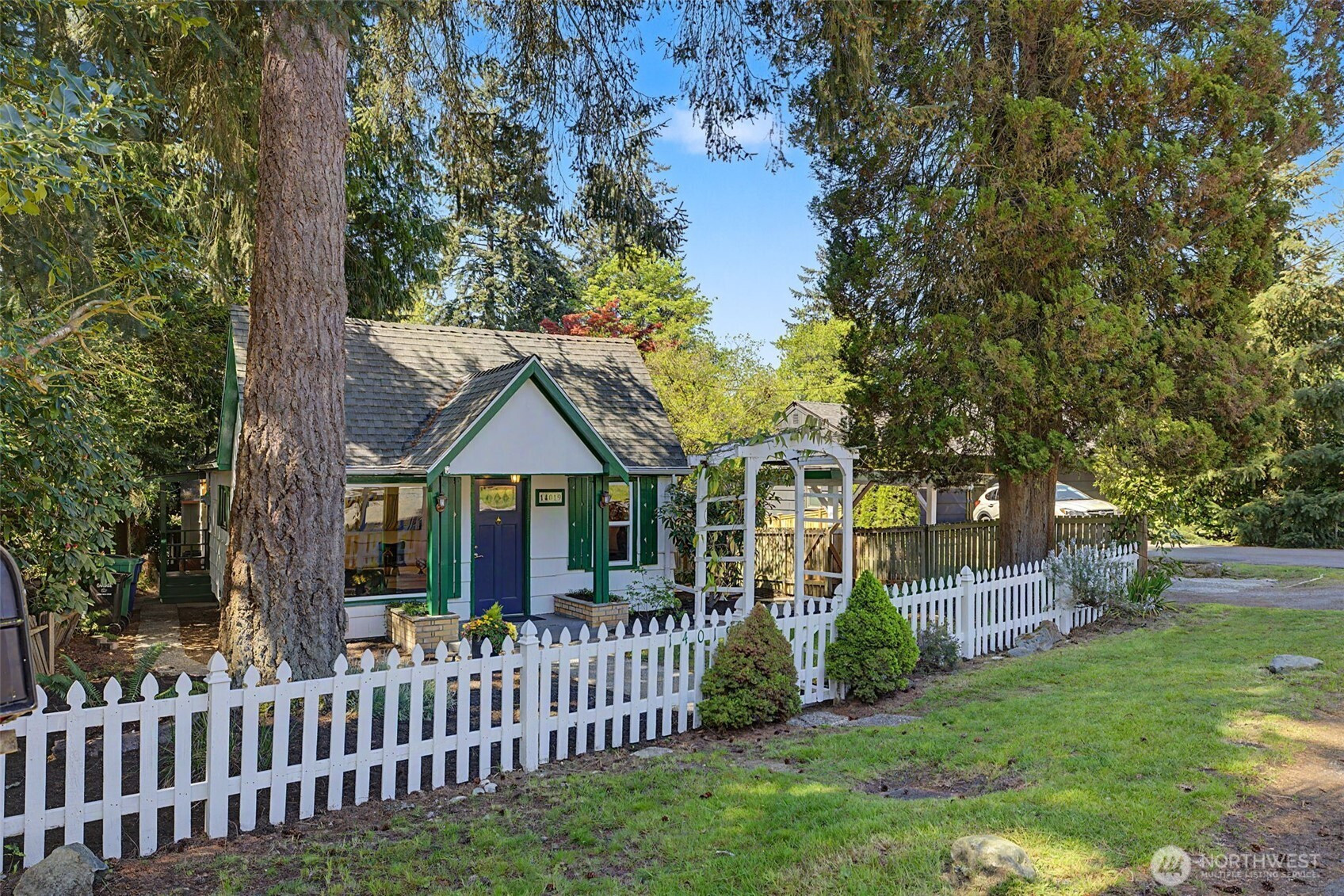 14019 23rd Avenue NE, Seattle, WA 98125