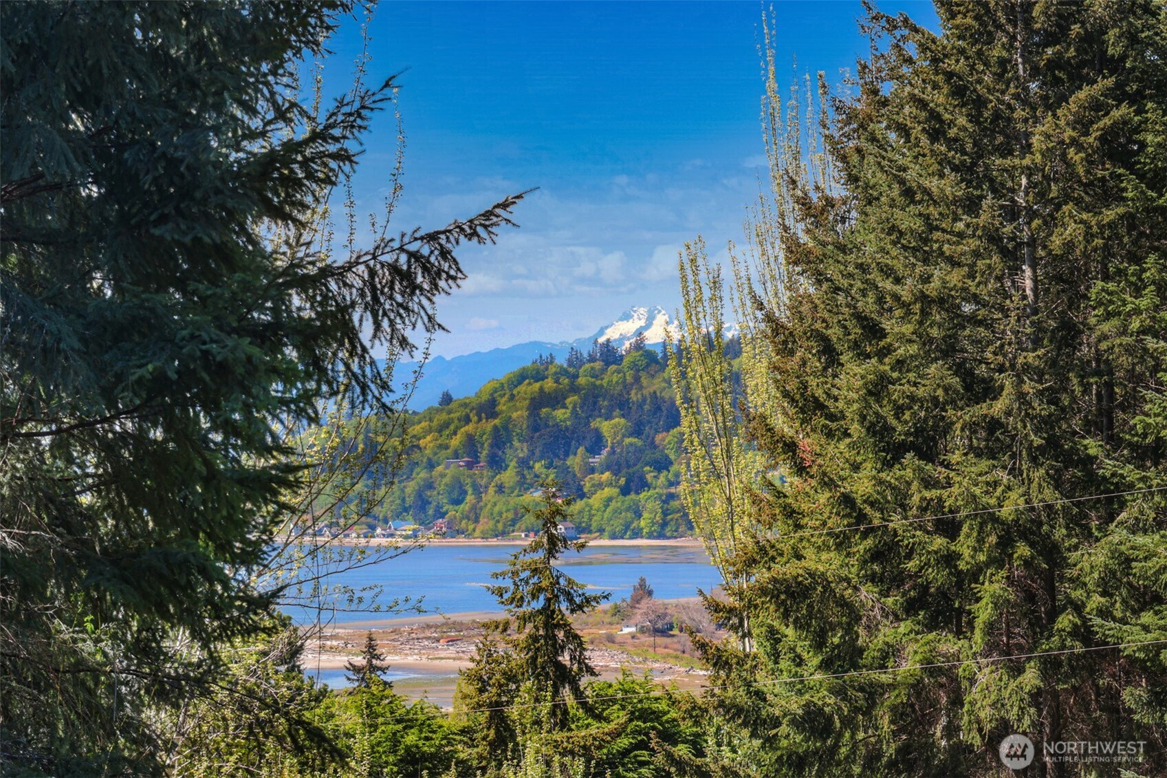 7777 Hellman Road, Clinton, WA 98236