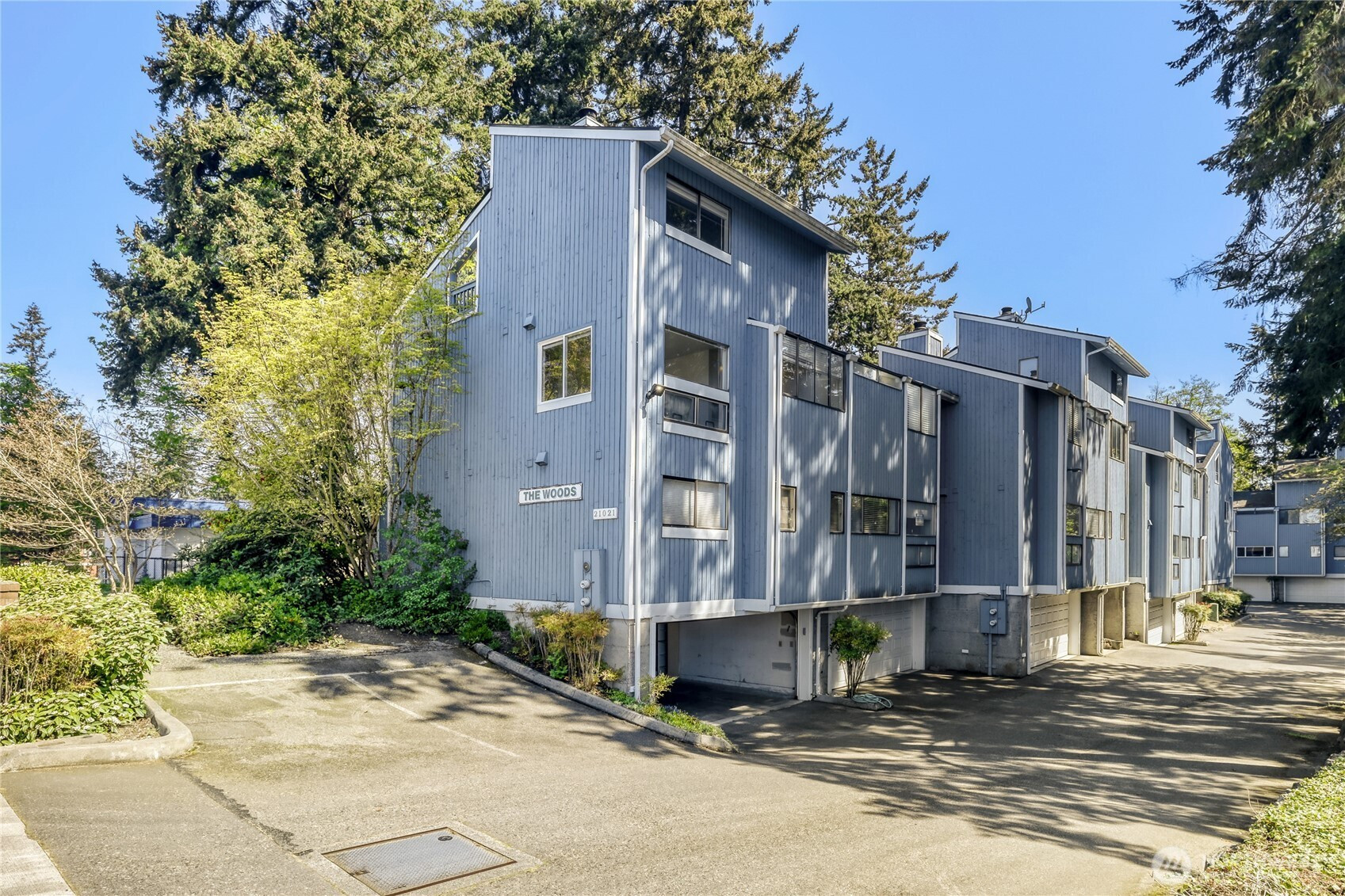 21021 76th Avenue W, Edmonds, WA 98026