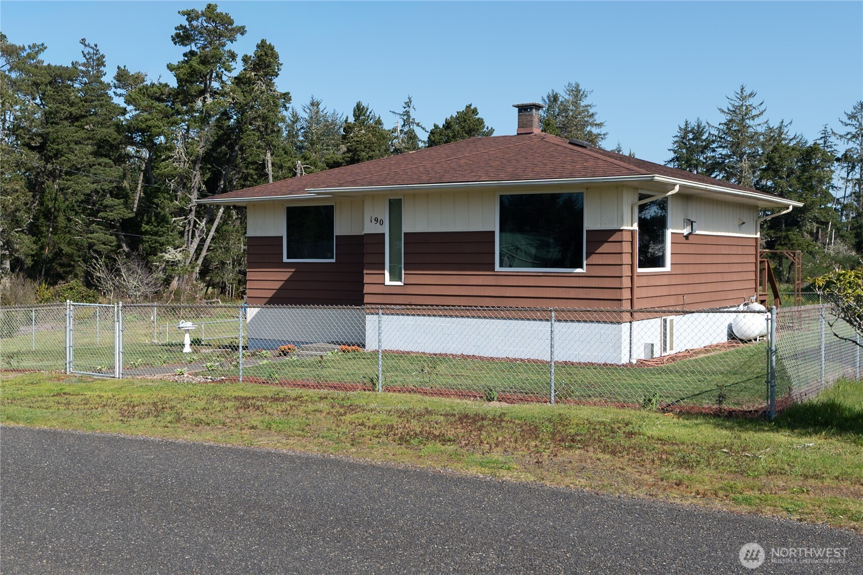 190 W Veterans Avenue, Westport, WA 98595