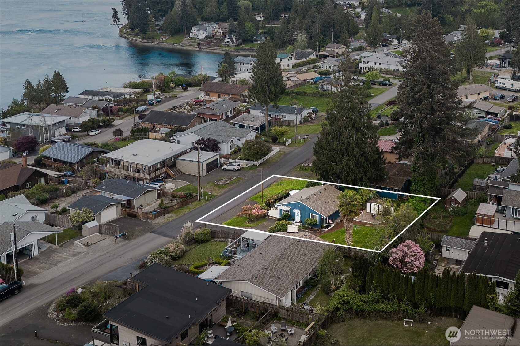 10035 Windward Drive NW, Olympia, WA 98502
