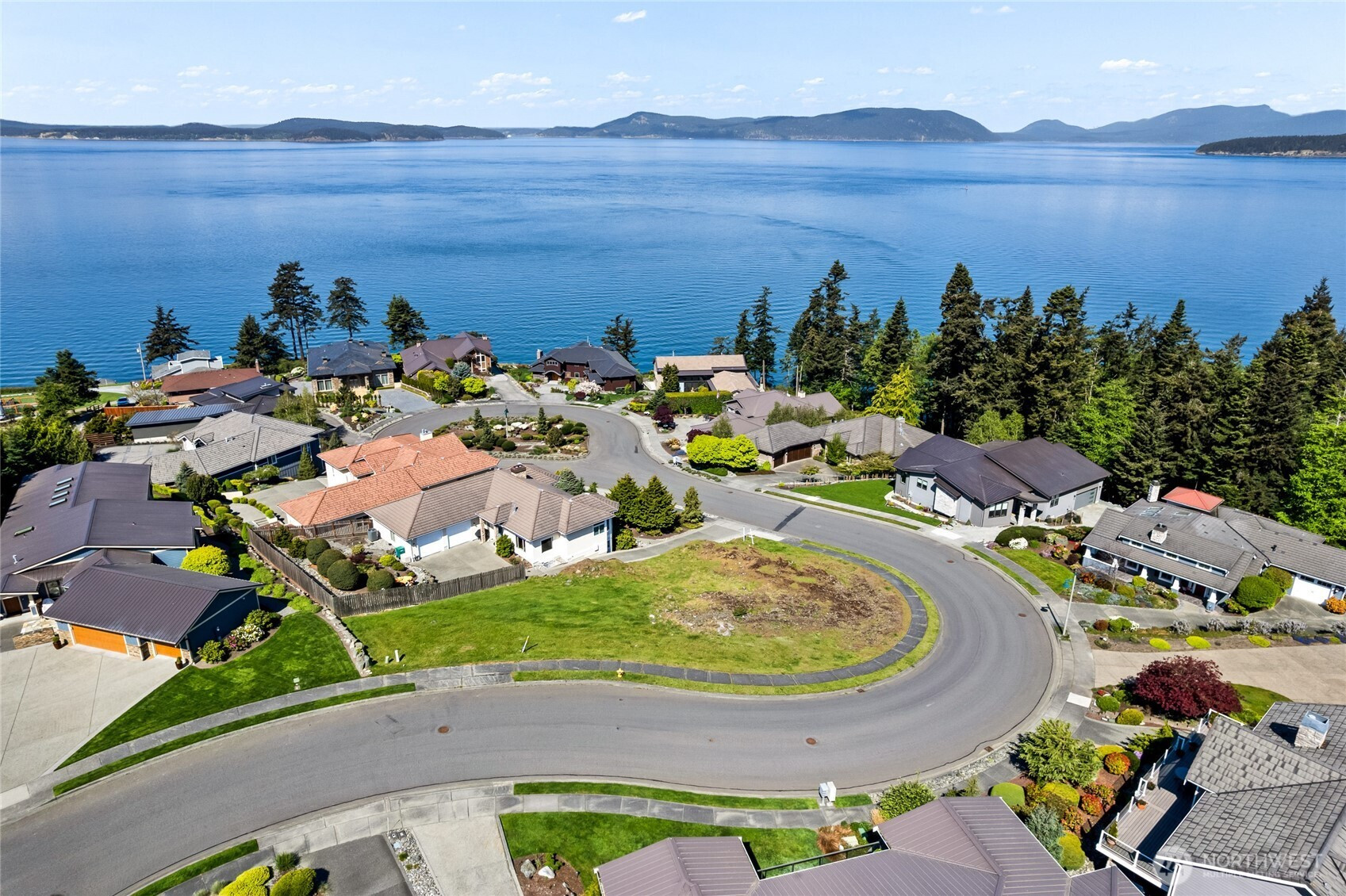 2414 Washington Court, Anacortes, WA 98221
