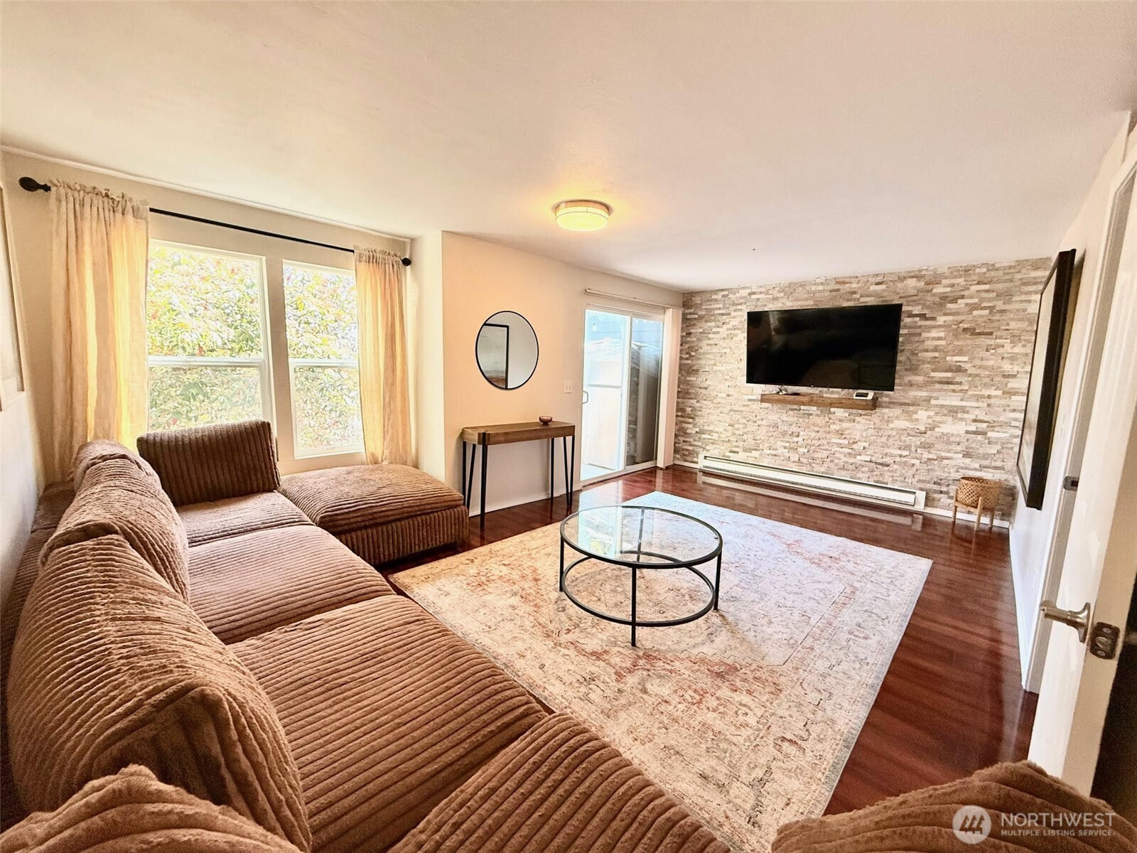 6703 204th Street SW, Lynnwood, WA 98036