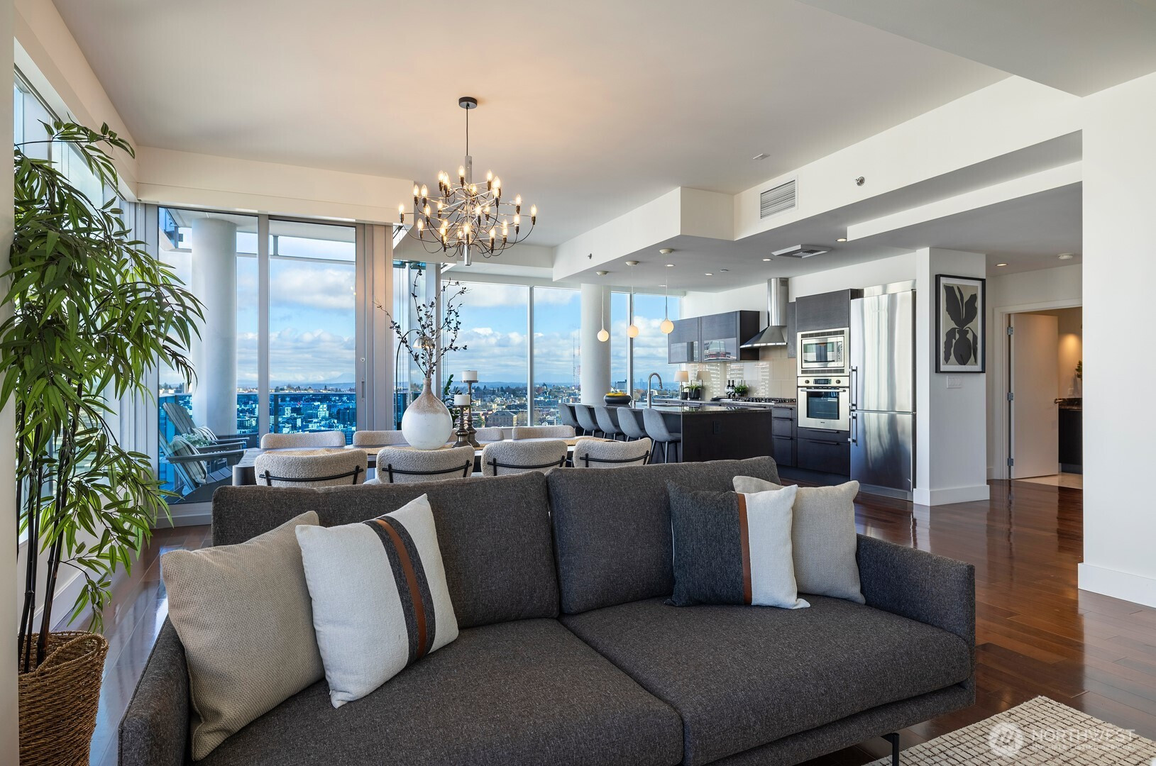 737 Olive Way, Seattle, WA 98101